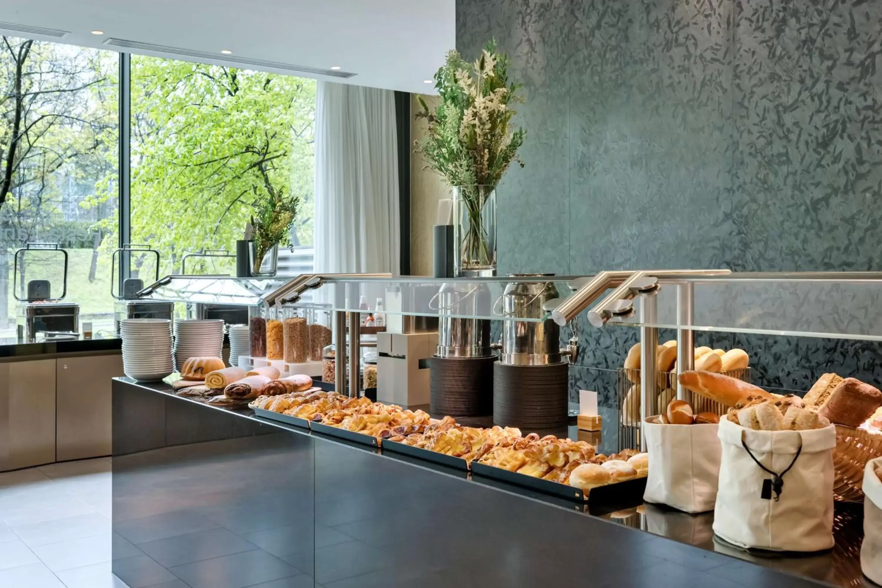 Breakfast in Doubletree by Hilton Vienna Schonbrunn