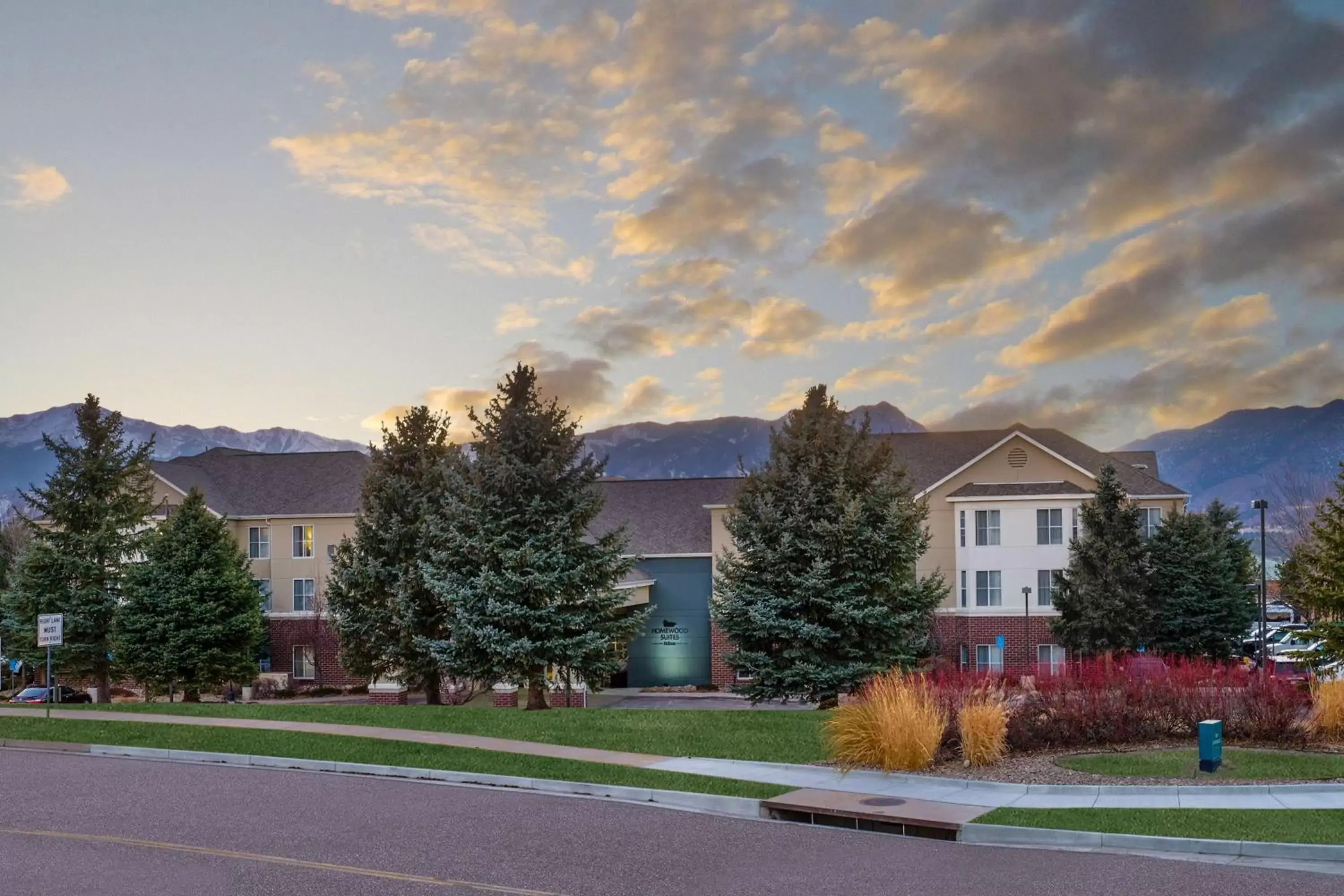 Property Building in Homewood Suites by Hilton Colorado Springs-North