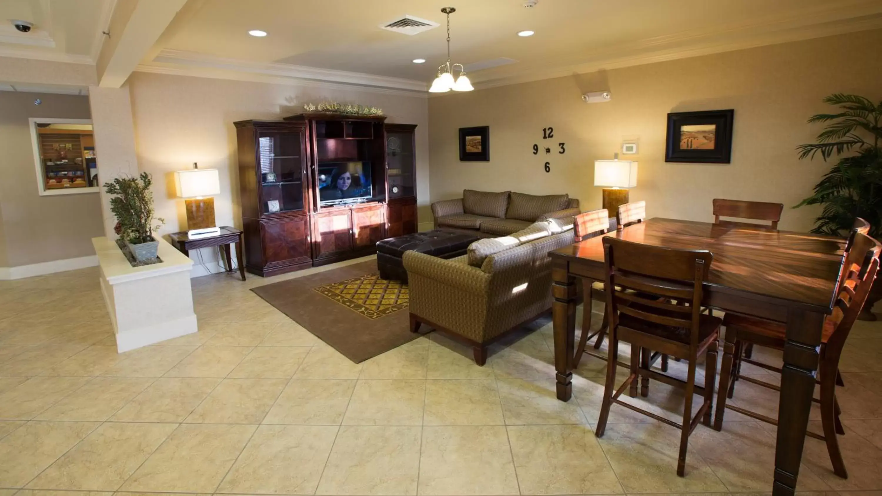 Property building in Candlewood Suites Springfield by IHG Property building in Candlewood Suites Springfield by IHG