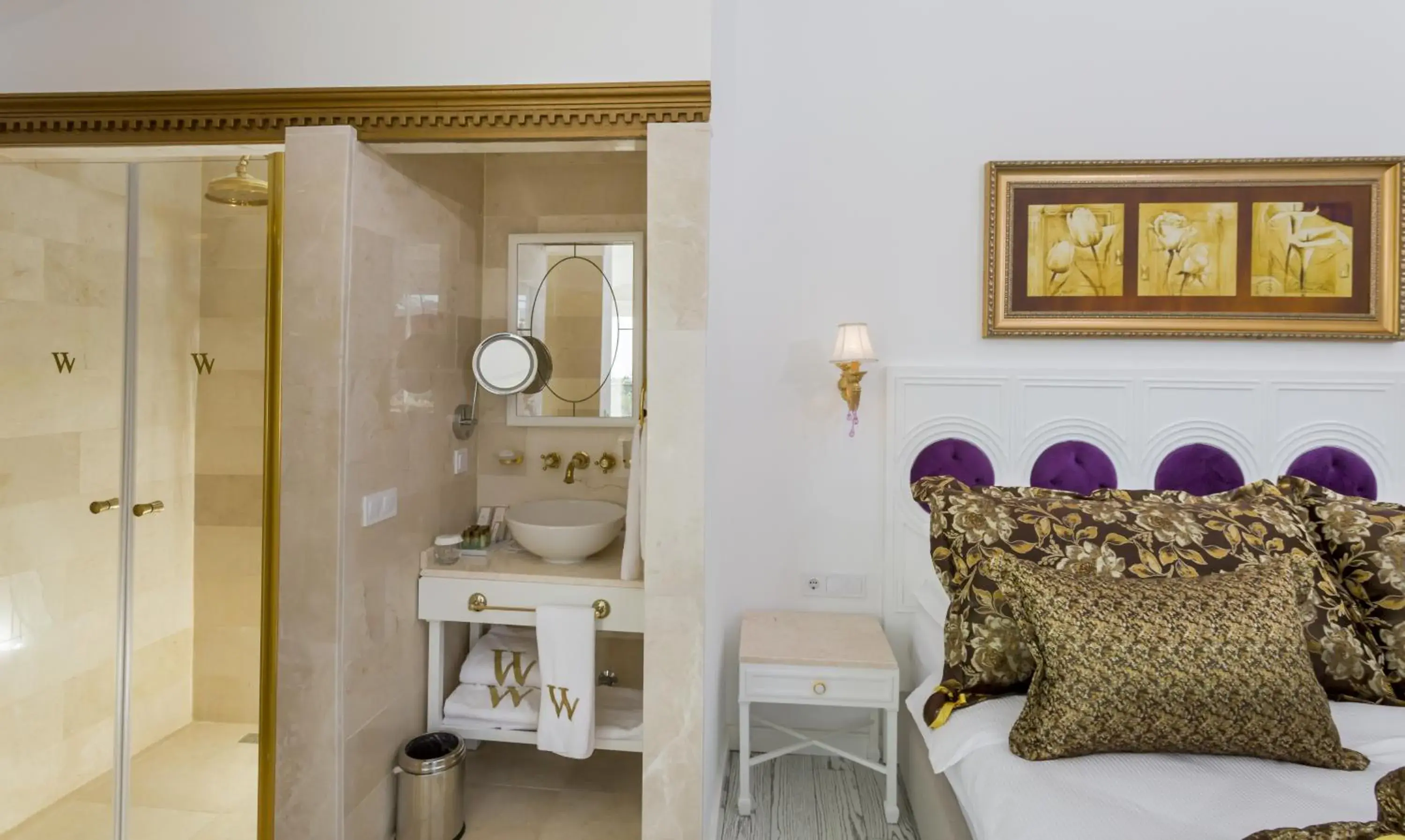 Bedroom in Wise Hotel & Spa - Adults Only Bedroom in Wise Hotel & Spa - Adults Only