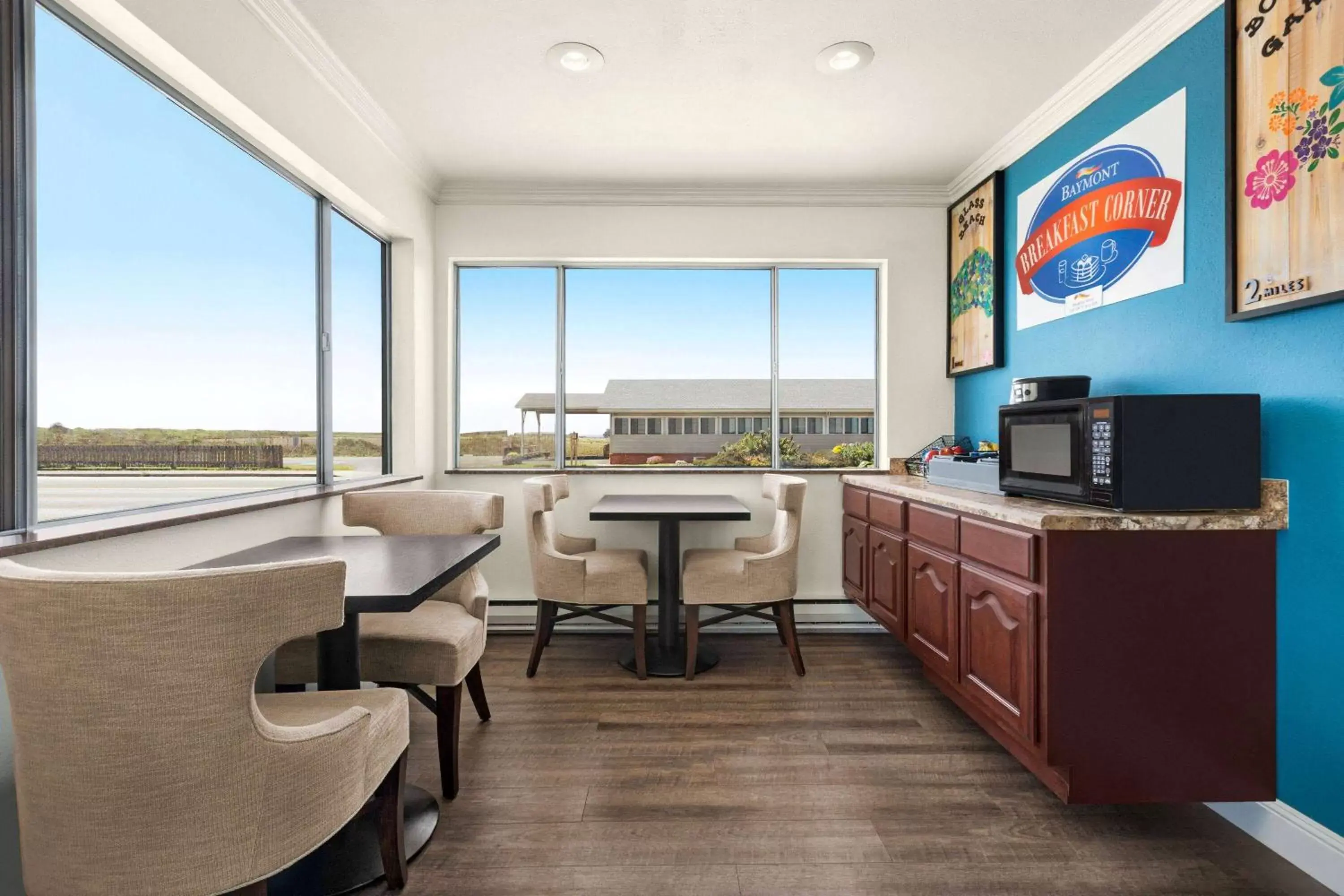 Restaurant/places to eat in Baymont by Wyndham Fort Bragg Restaurant/places to eat in Baymont by Wyndham Fort Bragg