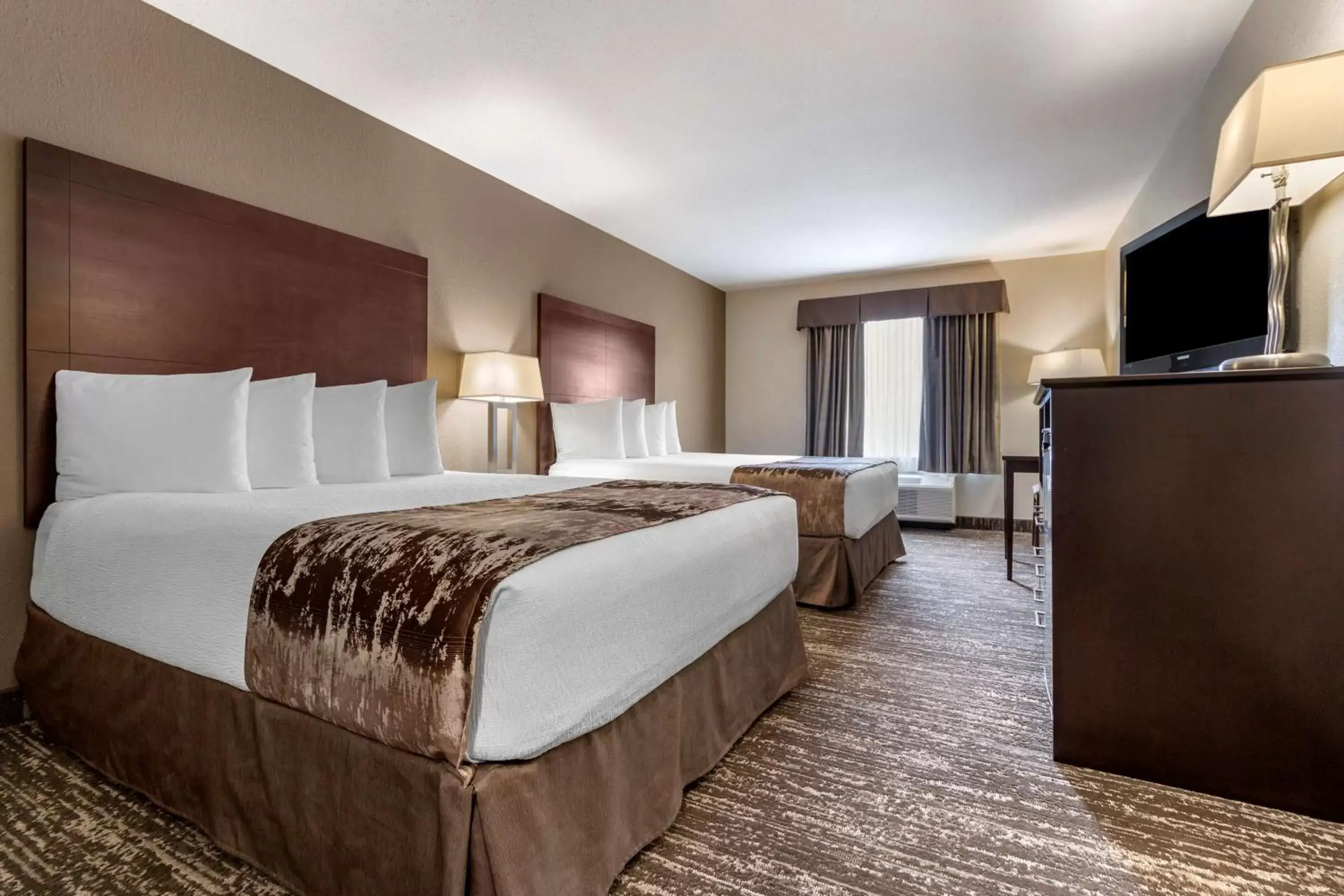 Bedroom, Bed in Best Western Plus Pembina Inn & Suites