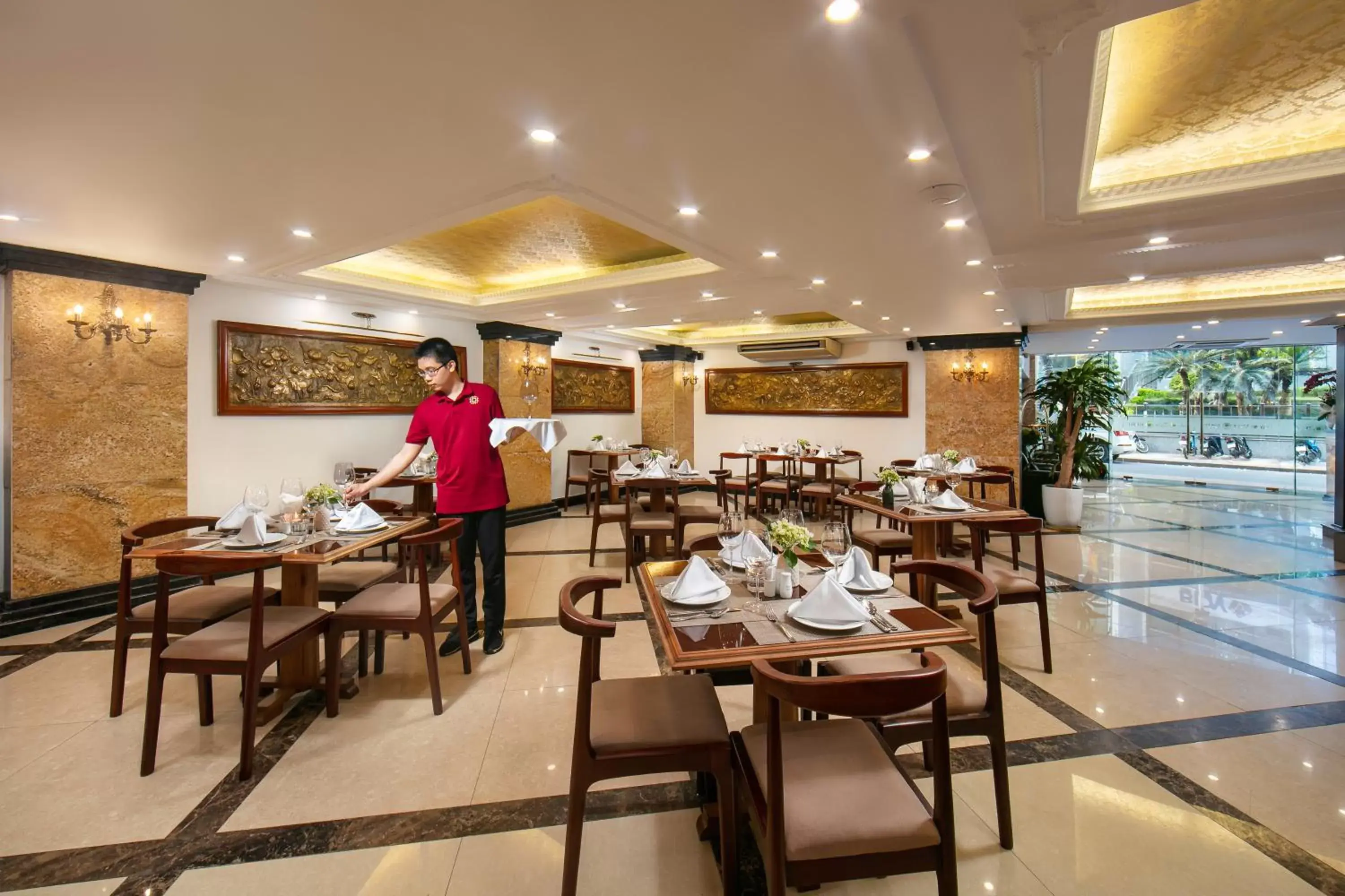 Restaurant/Places to Eat in Babylon Grand Hotel & Spa