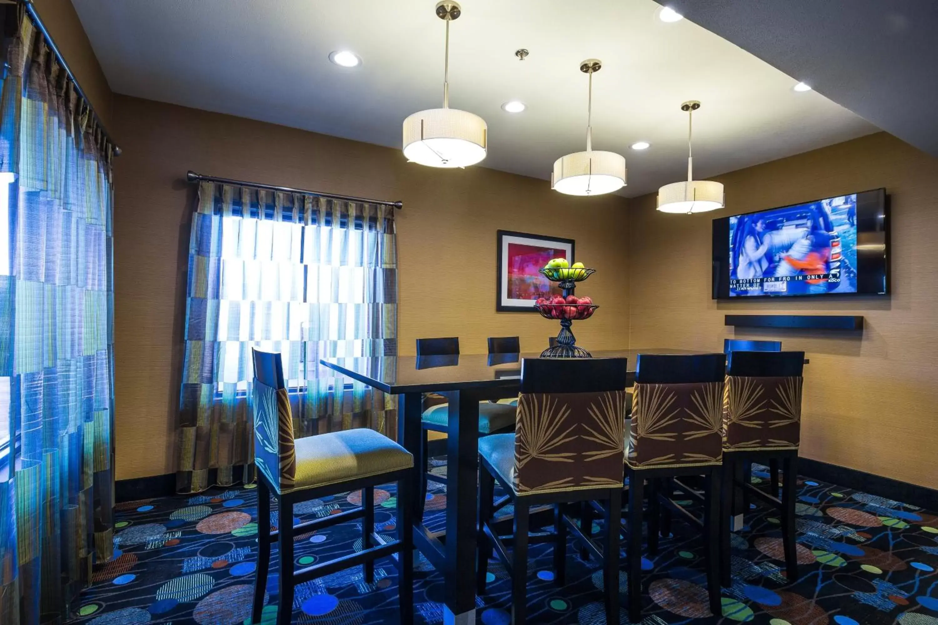 Property building, Dining Area in Holiday Inn Express Hotel & Suites Edmond, an IHG Hotel