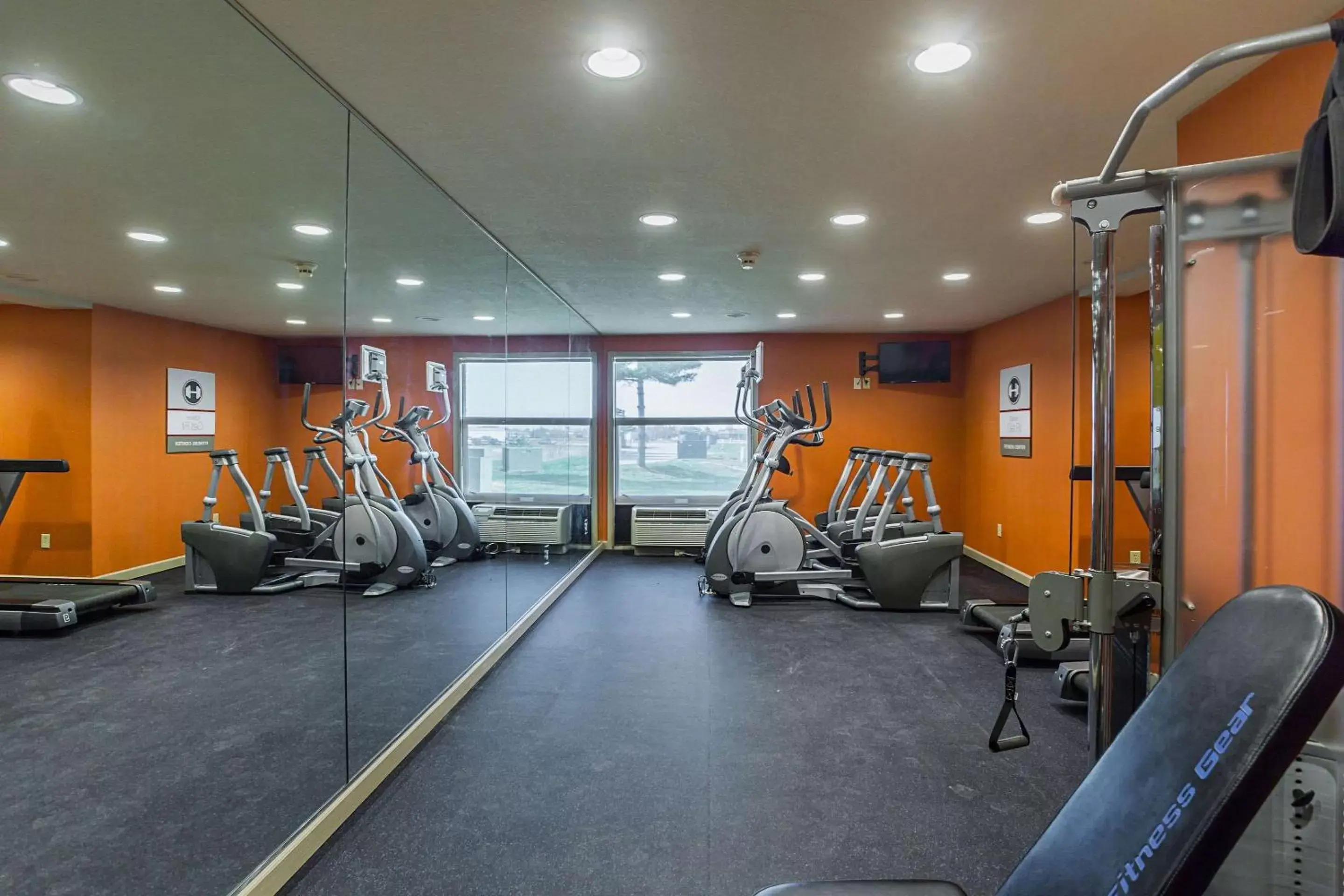 Fitness centre/facilities, Fitness Center/Facilities in Clarion Inn & Suites
