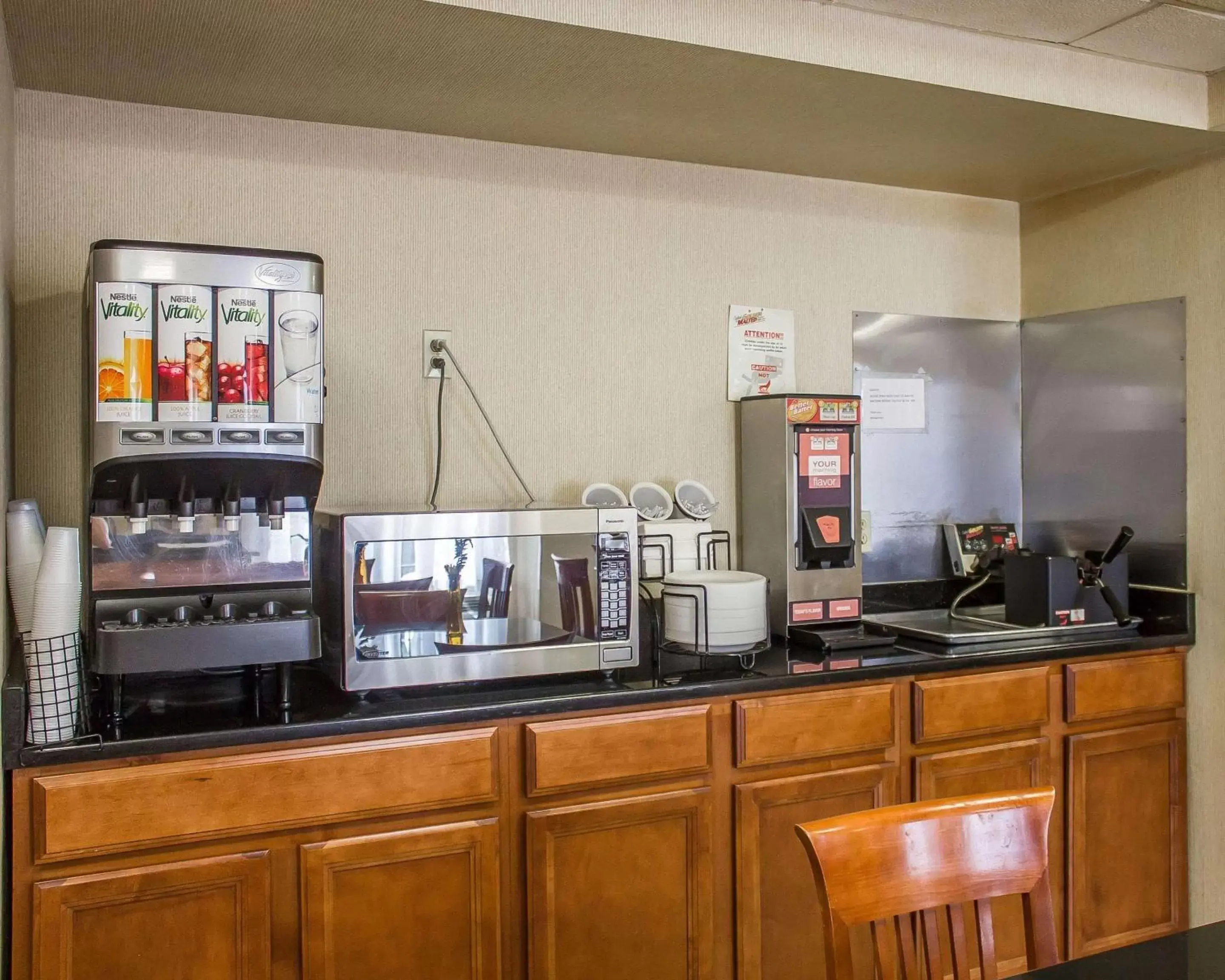 Restaurant/places to eat in Comfort Inn Wethersfield - Hartford