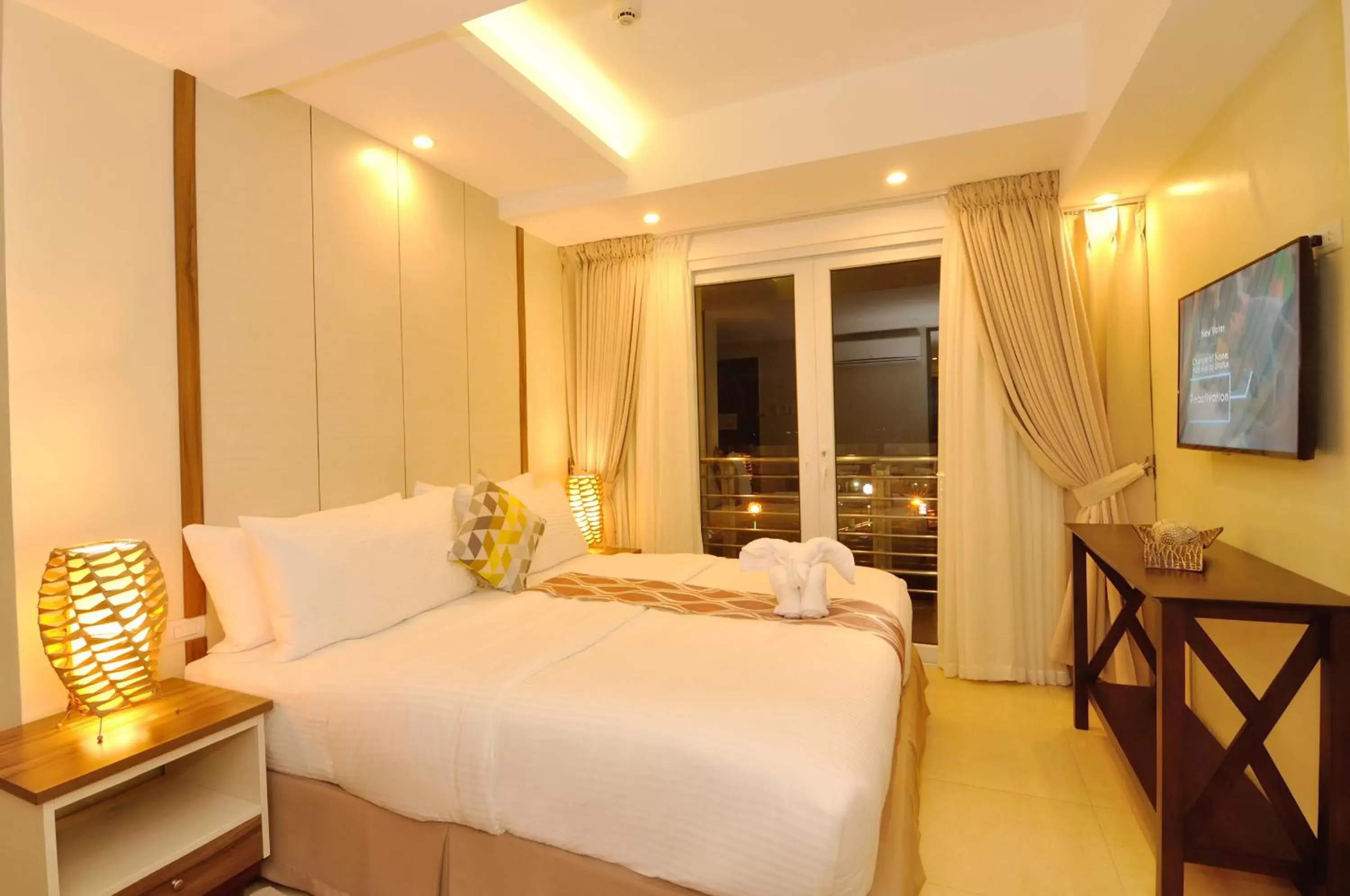 Photo of the whole room, Bed in Belian Hotel