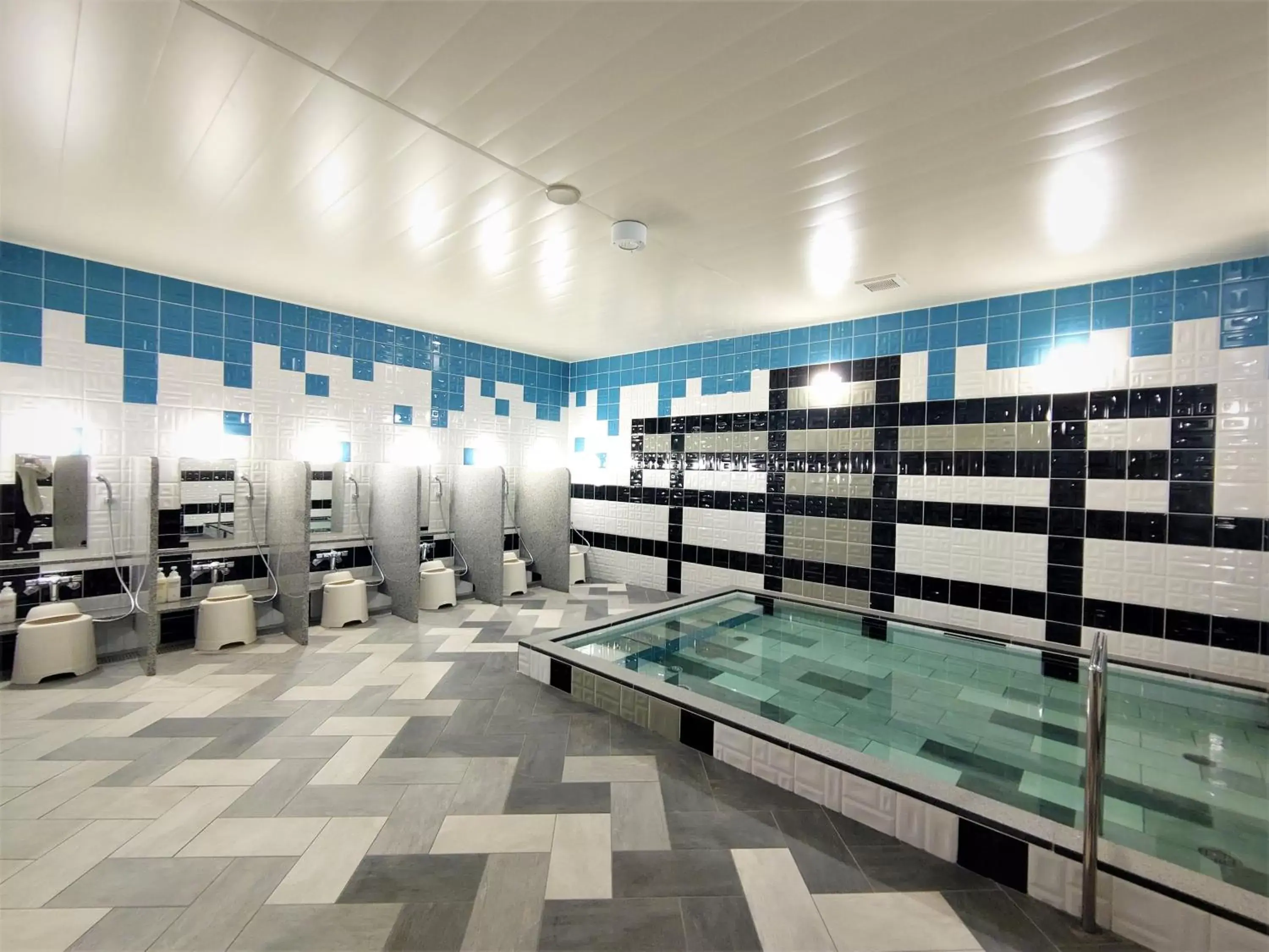 Public Bath, Swimming Pool in Green Rich Hotel Matsue Station Across - Artificial hot spring Futamata Yunohana