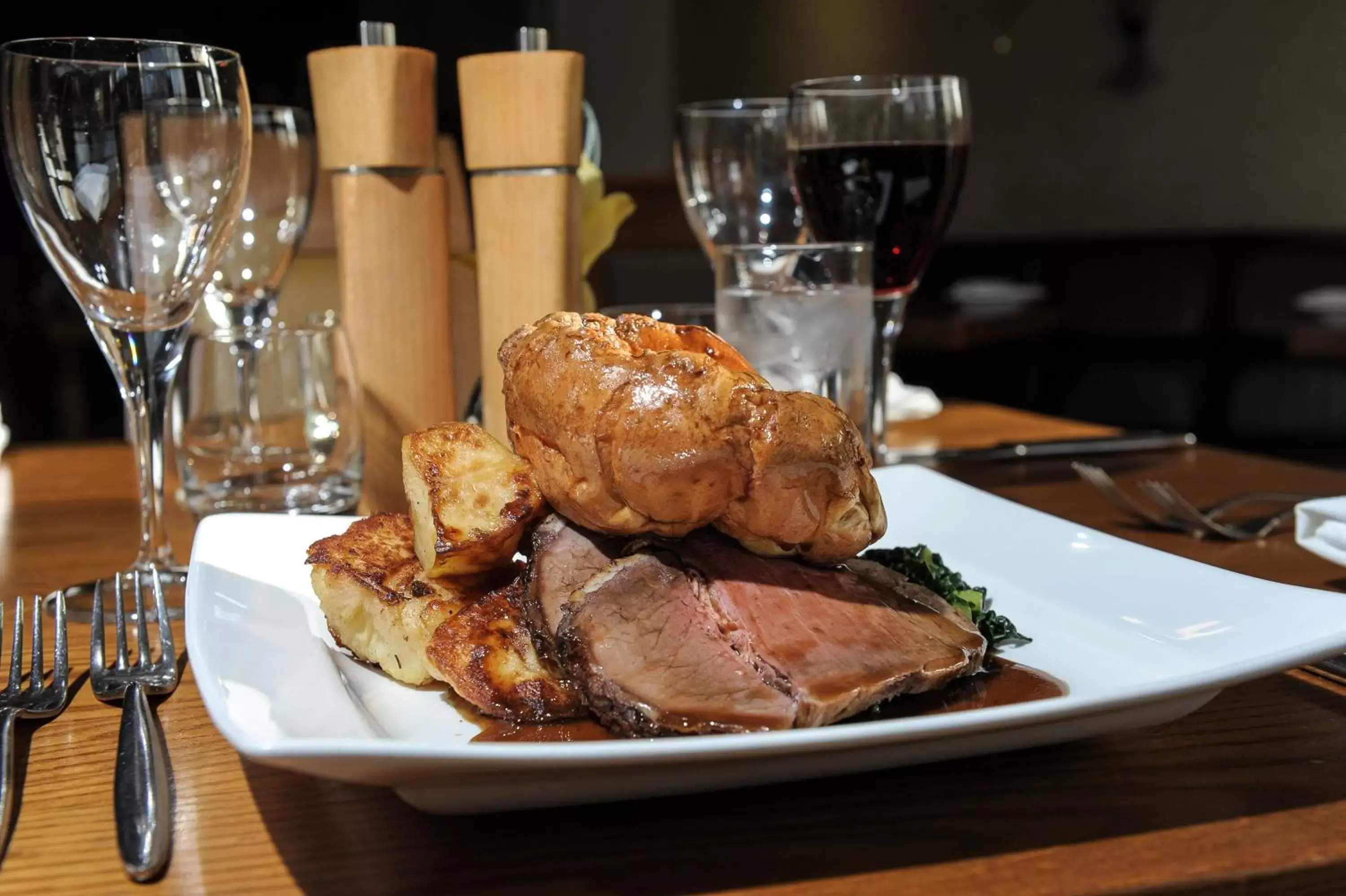 Restaurant/places to eat in The Pinewood Hotel Restaurant/places to eat in The Pinewood Hotel