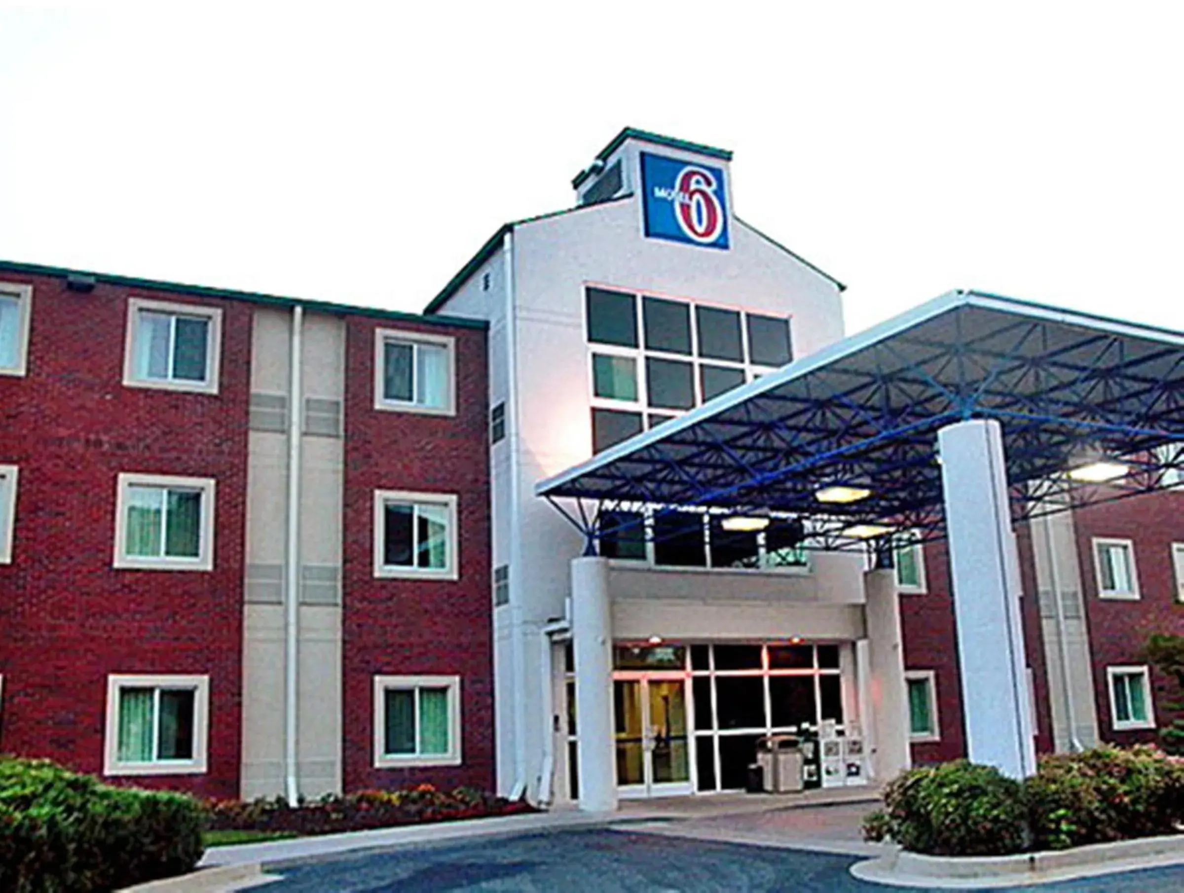 Property building in Motel 6-Newport, TN Property building in Motel 6-Newport, TN