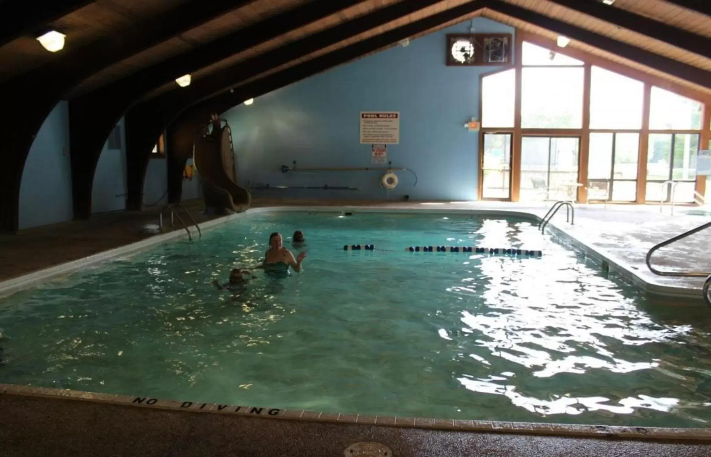 Swimming Pool in LOJ BNB