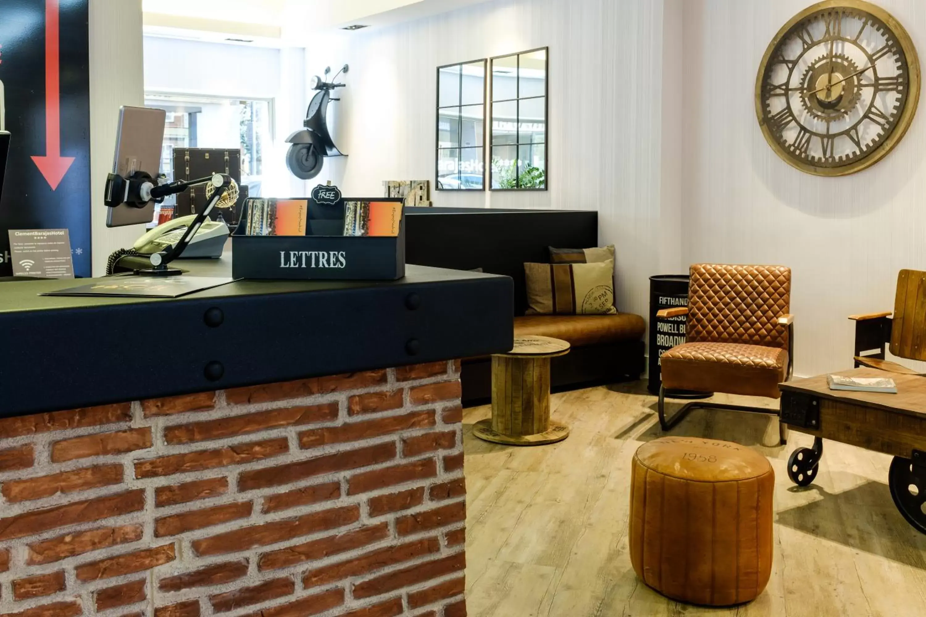 Lobby or reception in Clement Barajas Lobby or reception in Clement Barajas