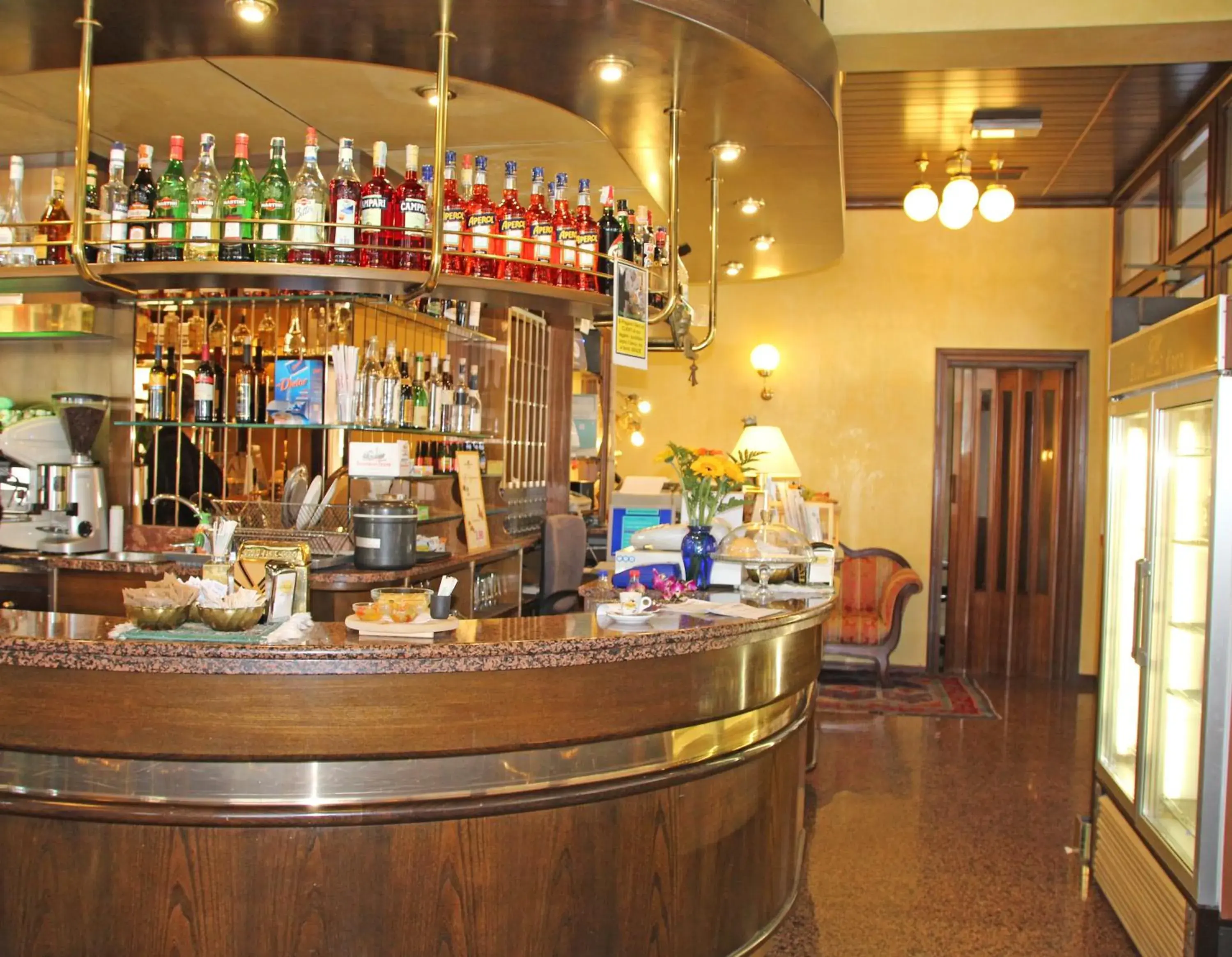 Lounge or bar in Albergo Ristorante Leon d'Oro Lounge or bar in Albergo Ristorante Leon d'Oro