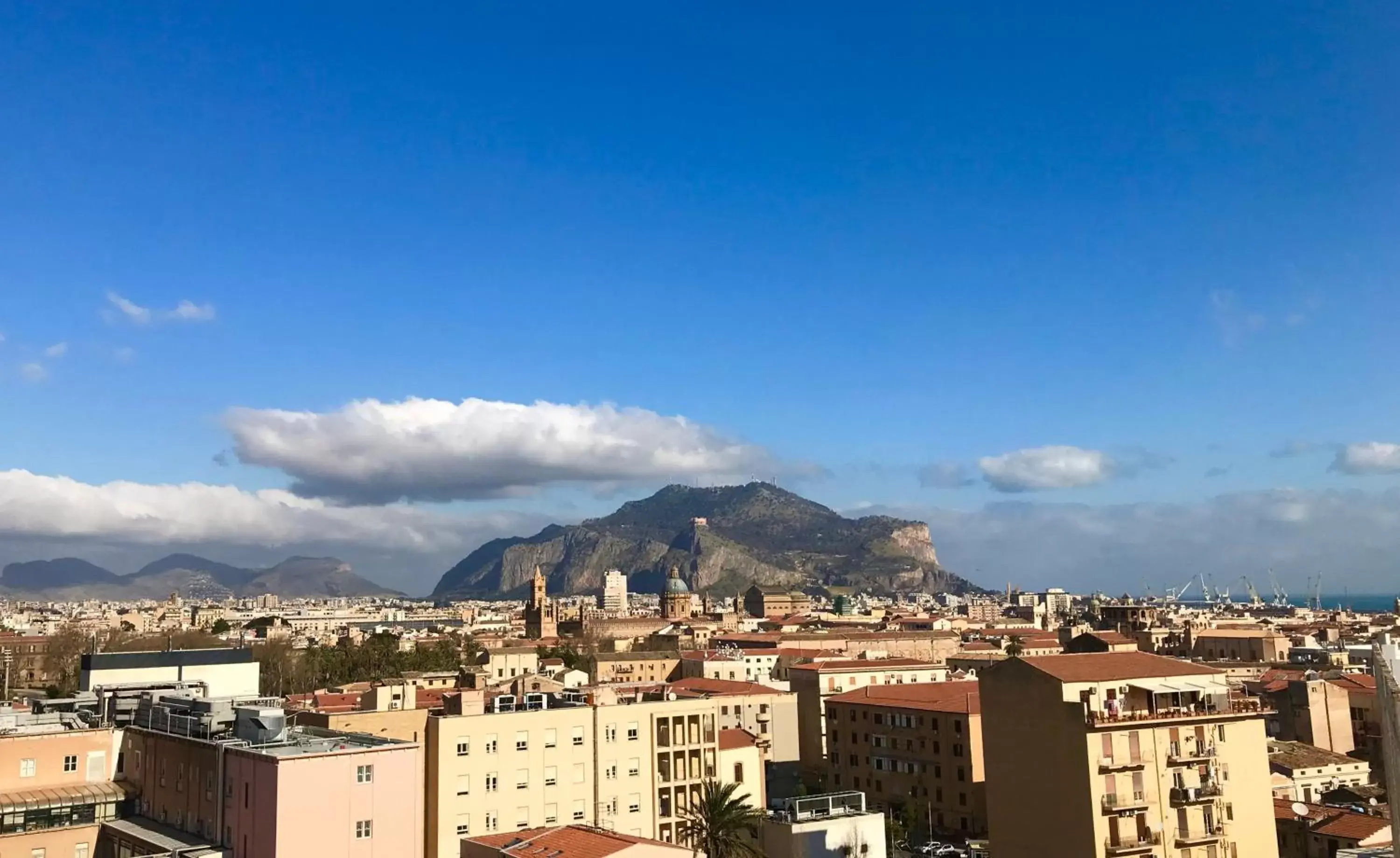 City view in LeAlbe di Sicilia