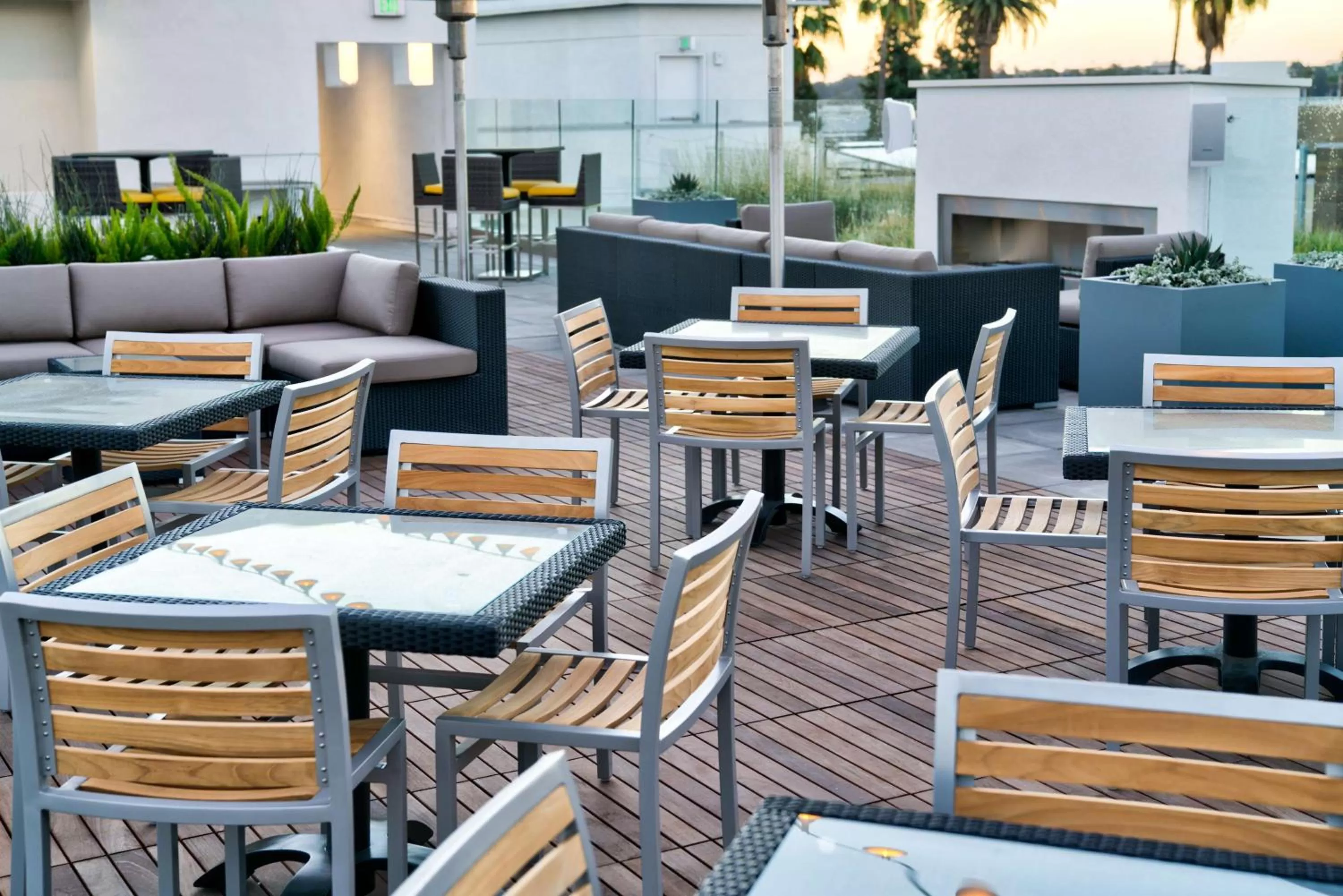 Patio in Hilton Garden Inn Santa Barbara/Goleta