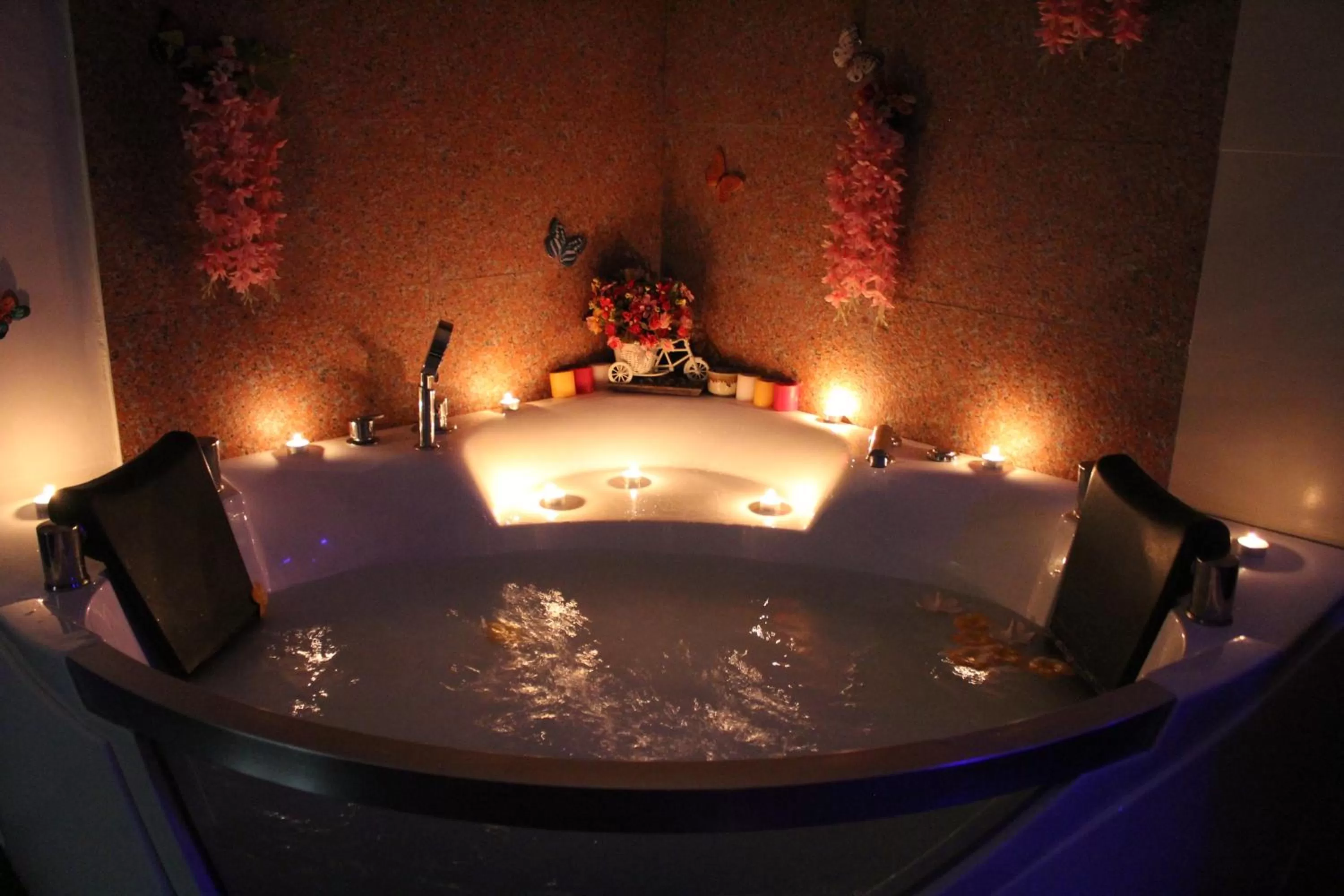 Spa and wellness centre/facilities in Sky City Hotel Dhaka