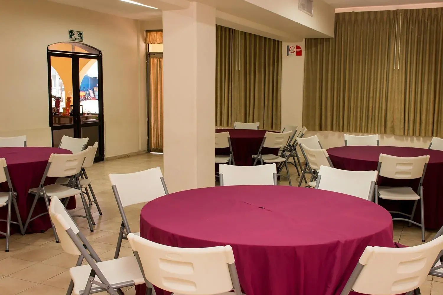 Banquet/Function facilities, Restaurant/Places to Eat in Hotel Batab