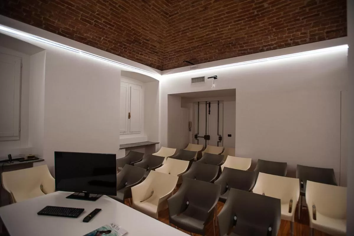 Business facilities in Adalesia Hotel & Coffee