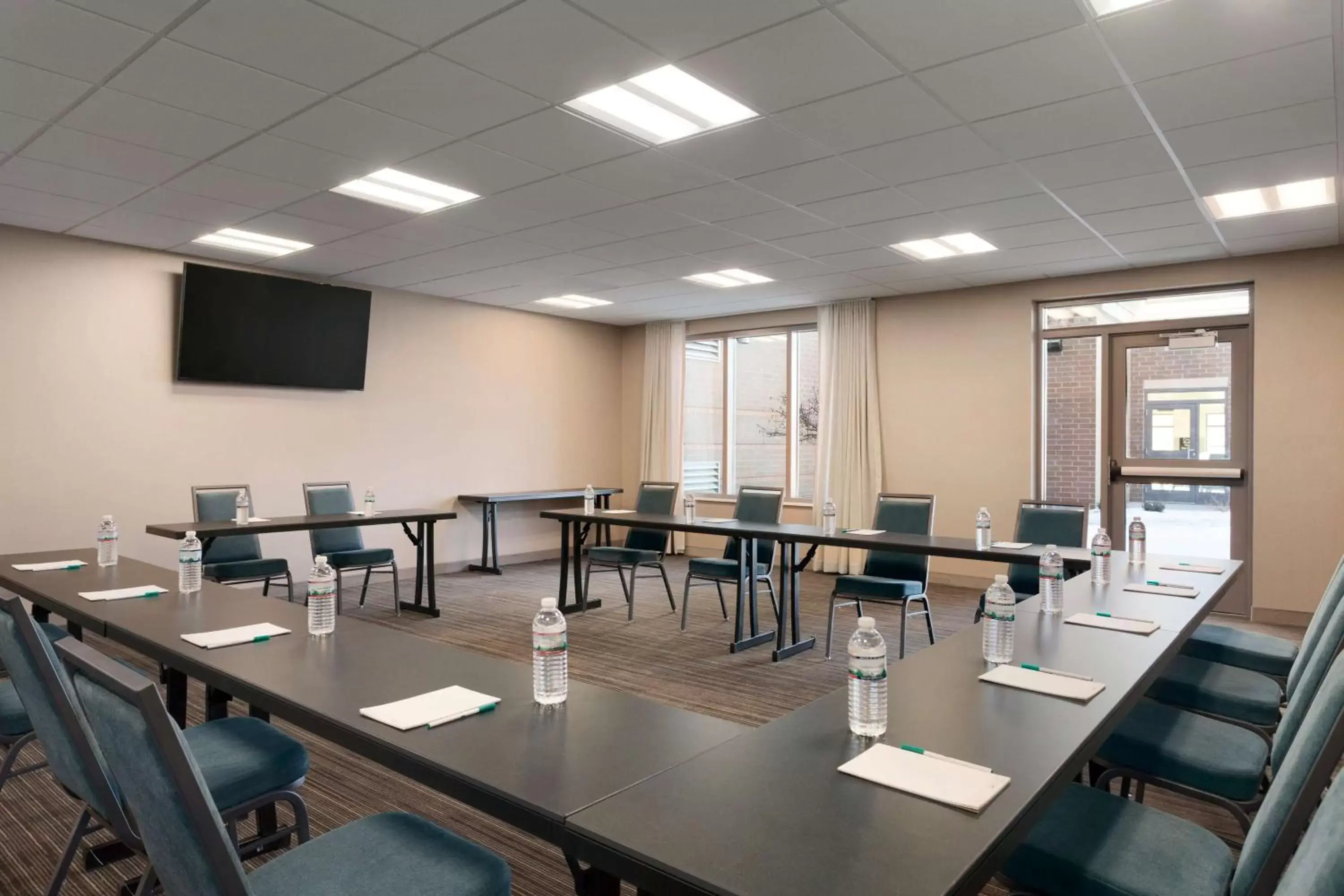 Meeting/conference room in Homewood Suites by Hilton Syracuse - Carrier Circle