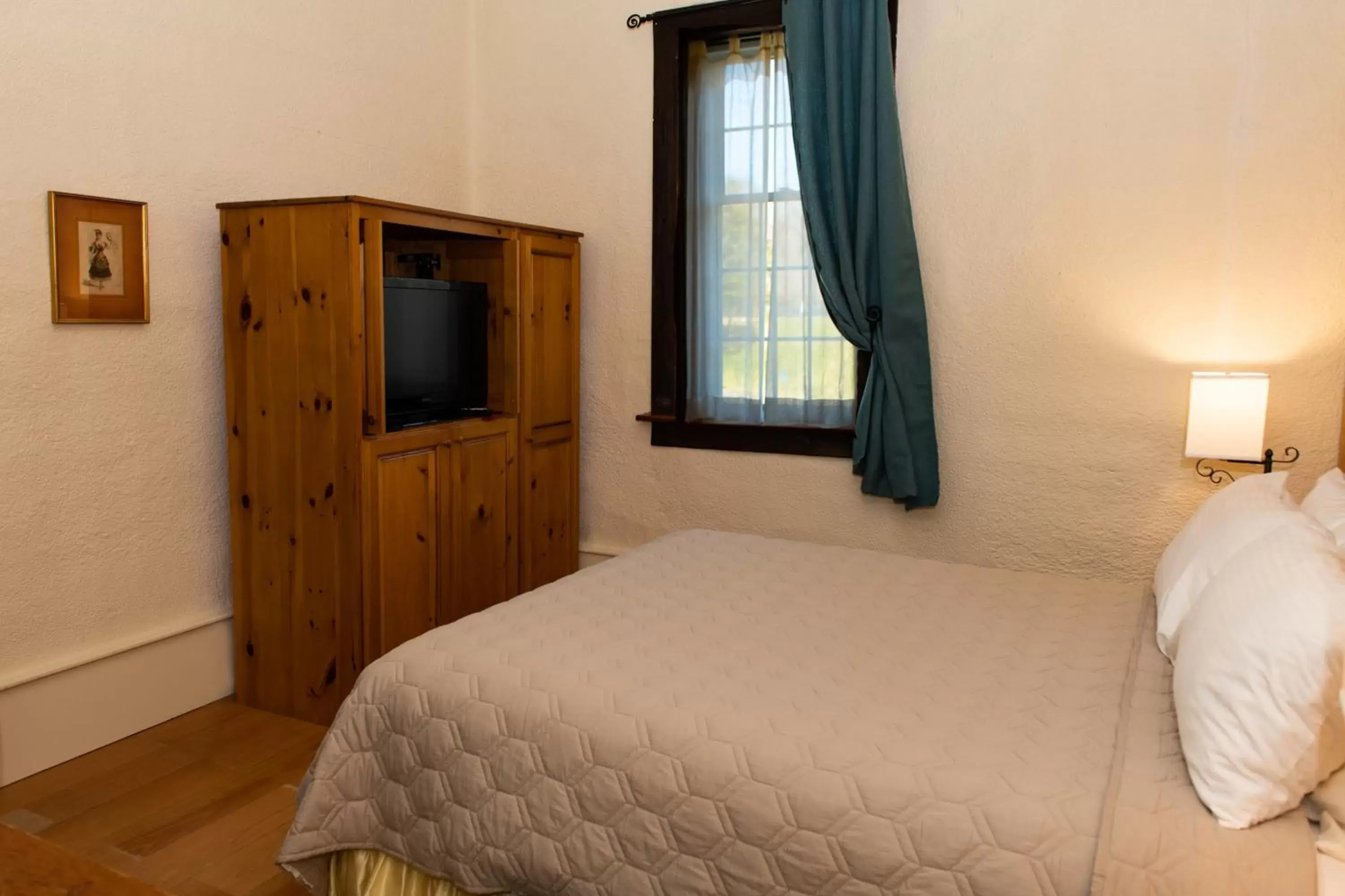 Property building, Bed in Benmiller Inn & Spa