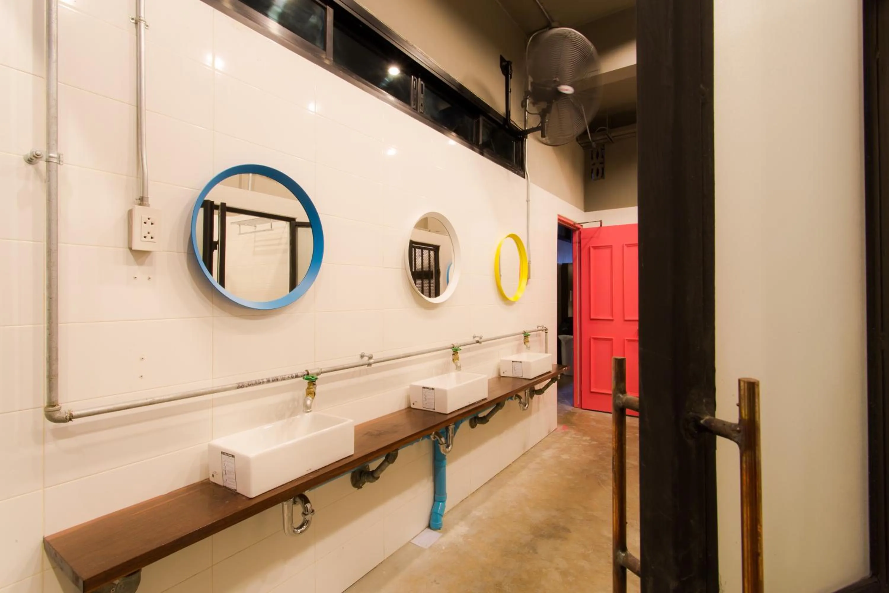 Shower in Bloo Hostel