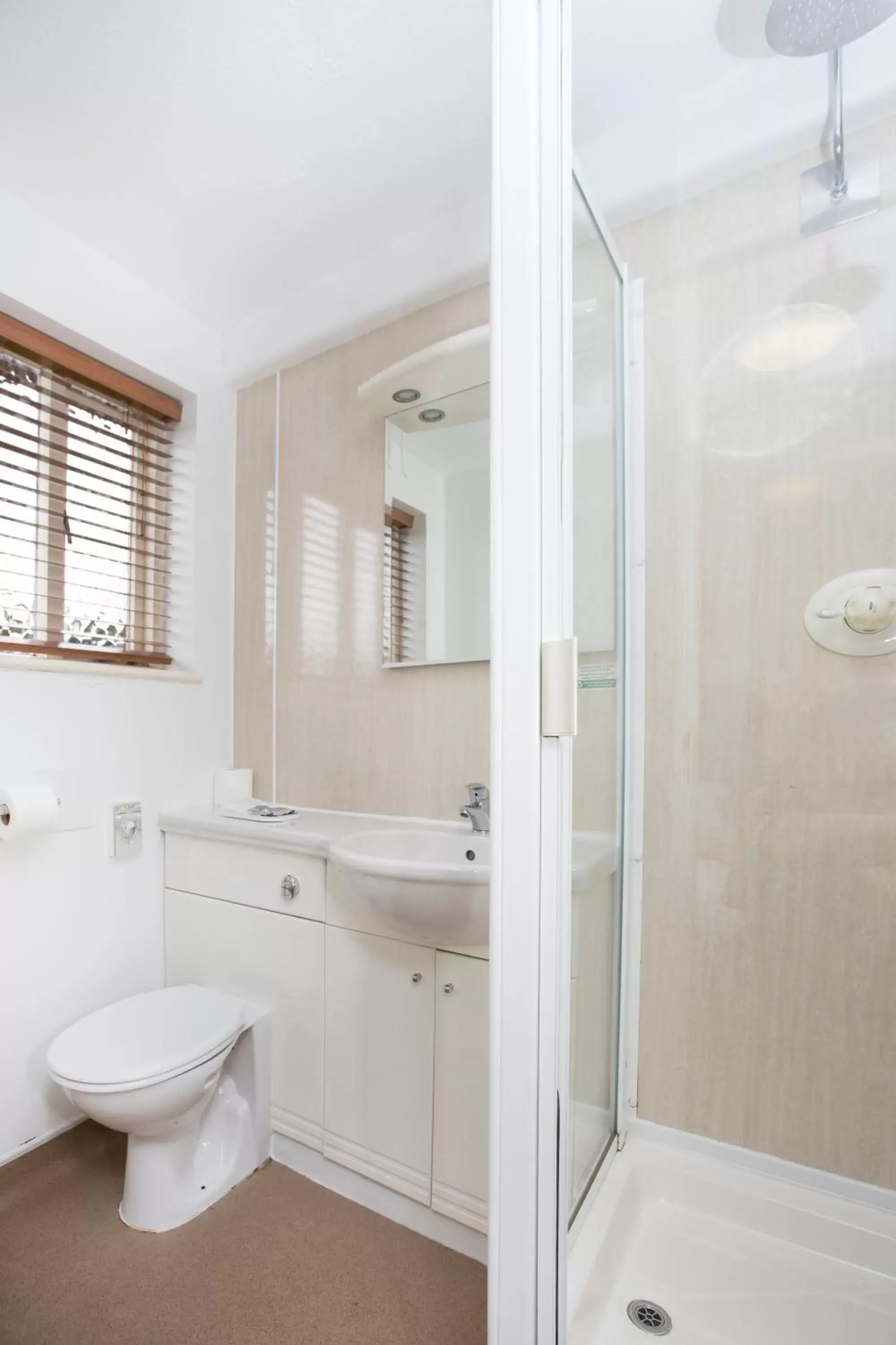 Bathroom in Breckland Lodge