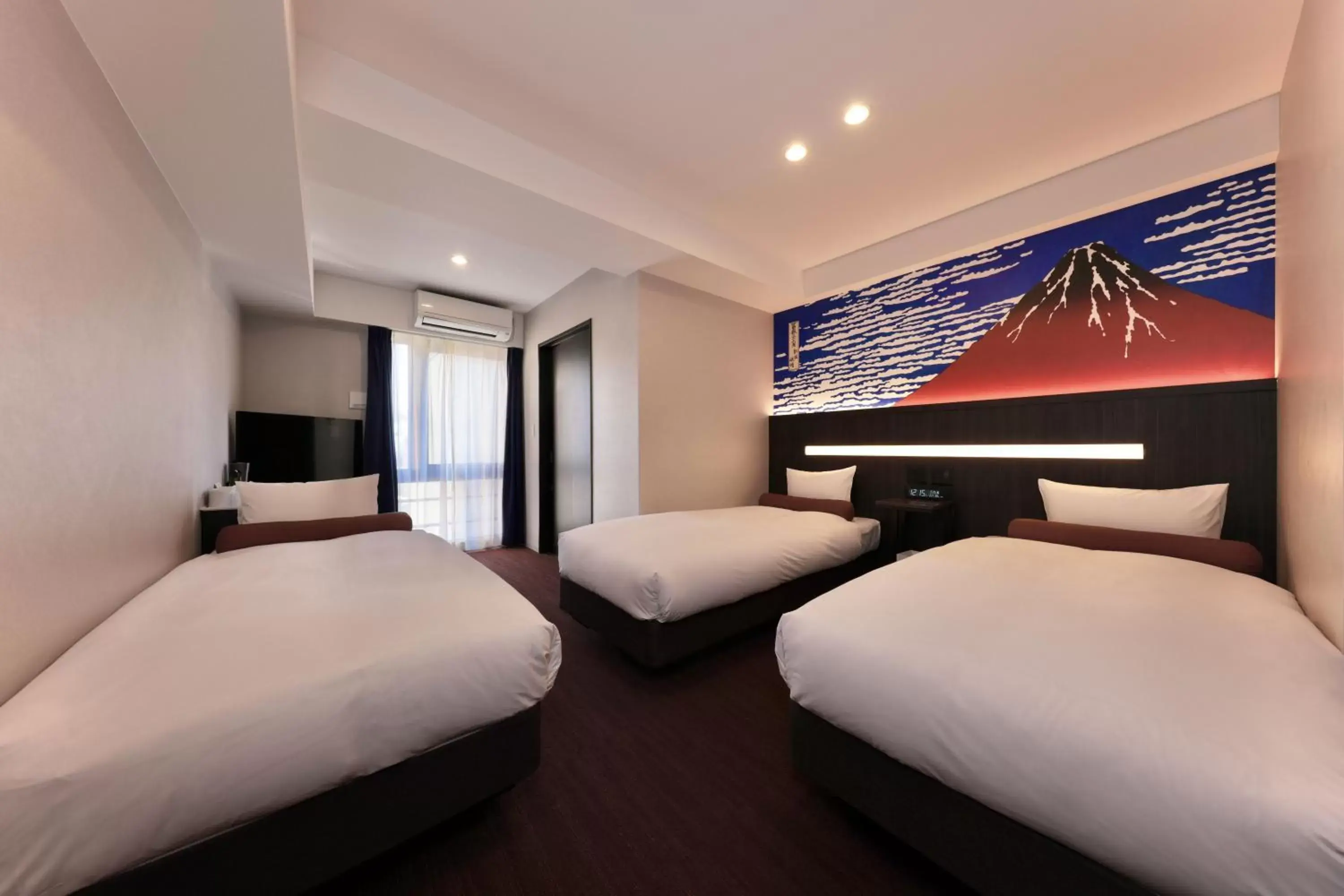 Photo of the whole room, Bed in Kuromon Crystal Hotel