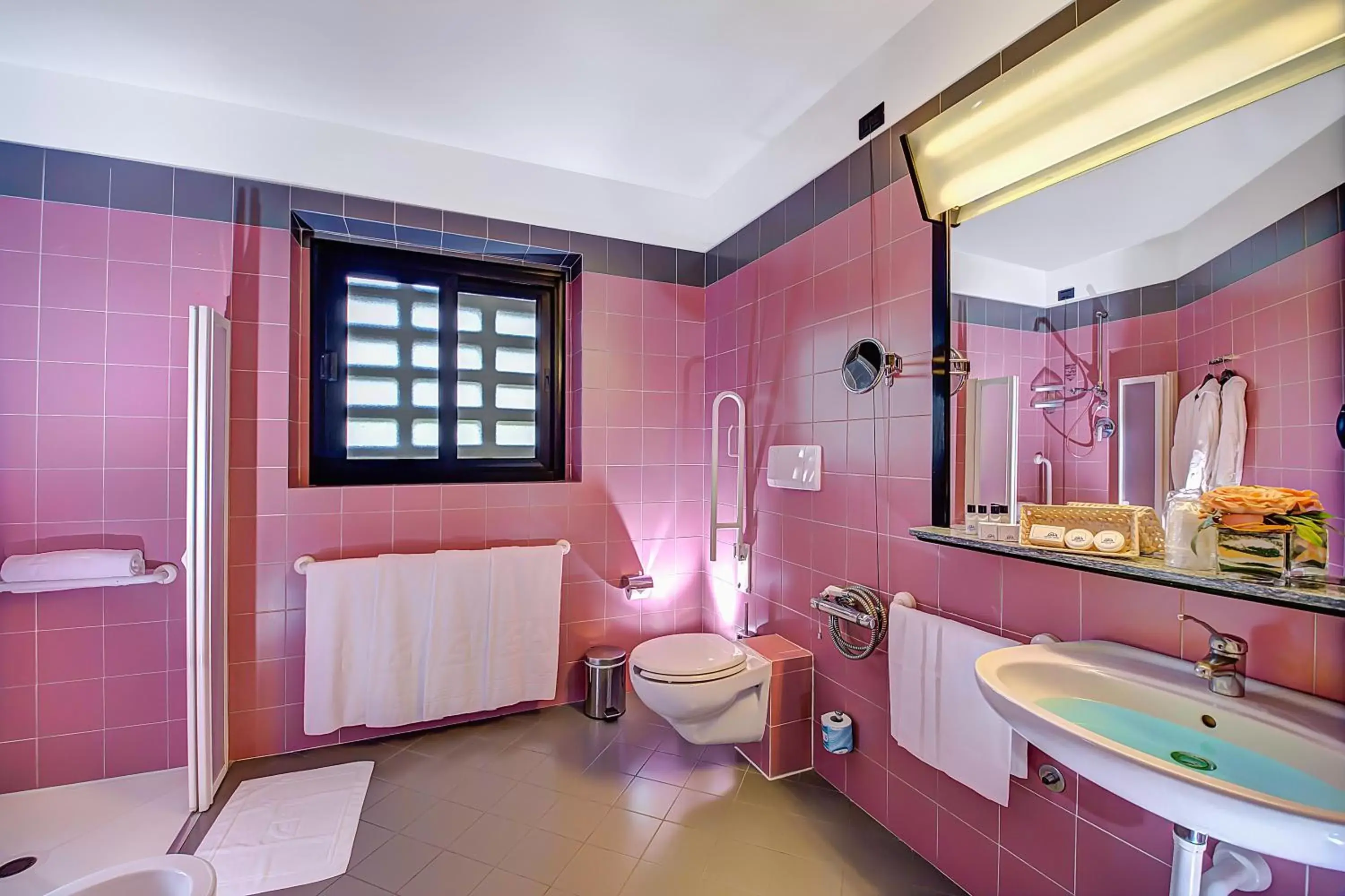 Shower, Bathroom in Gotha Hotel Turin Airport