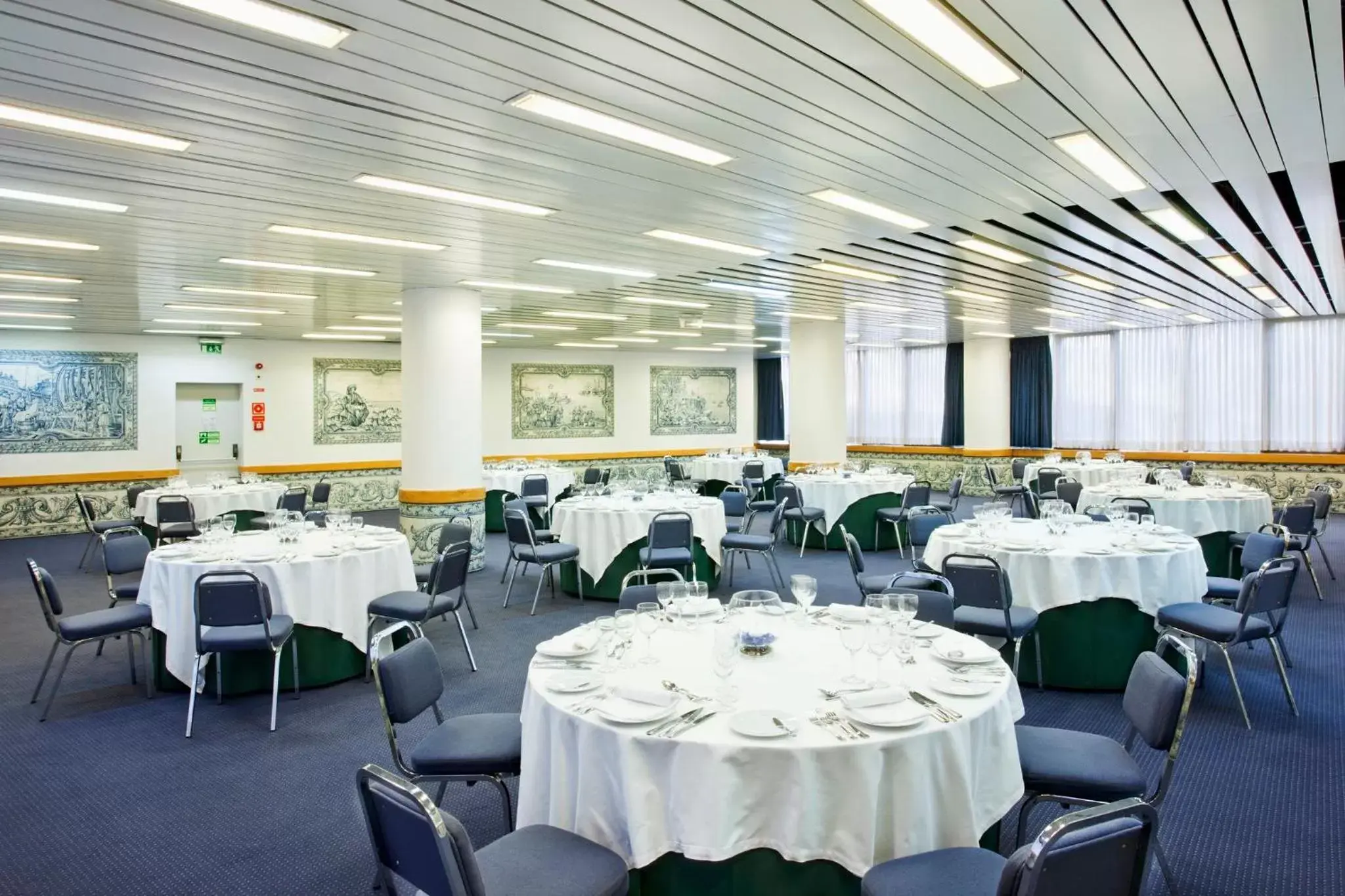 Banquet/Function facilities, Restaurant/Places to Eat in Holiday Inn Lisbon-Continental, an IHG Hotel