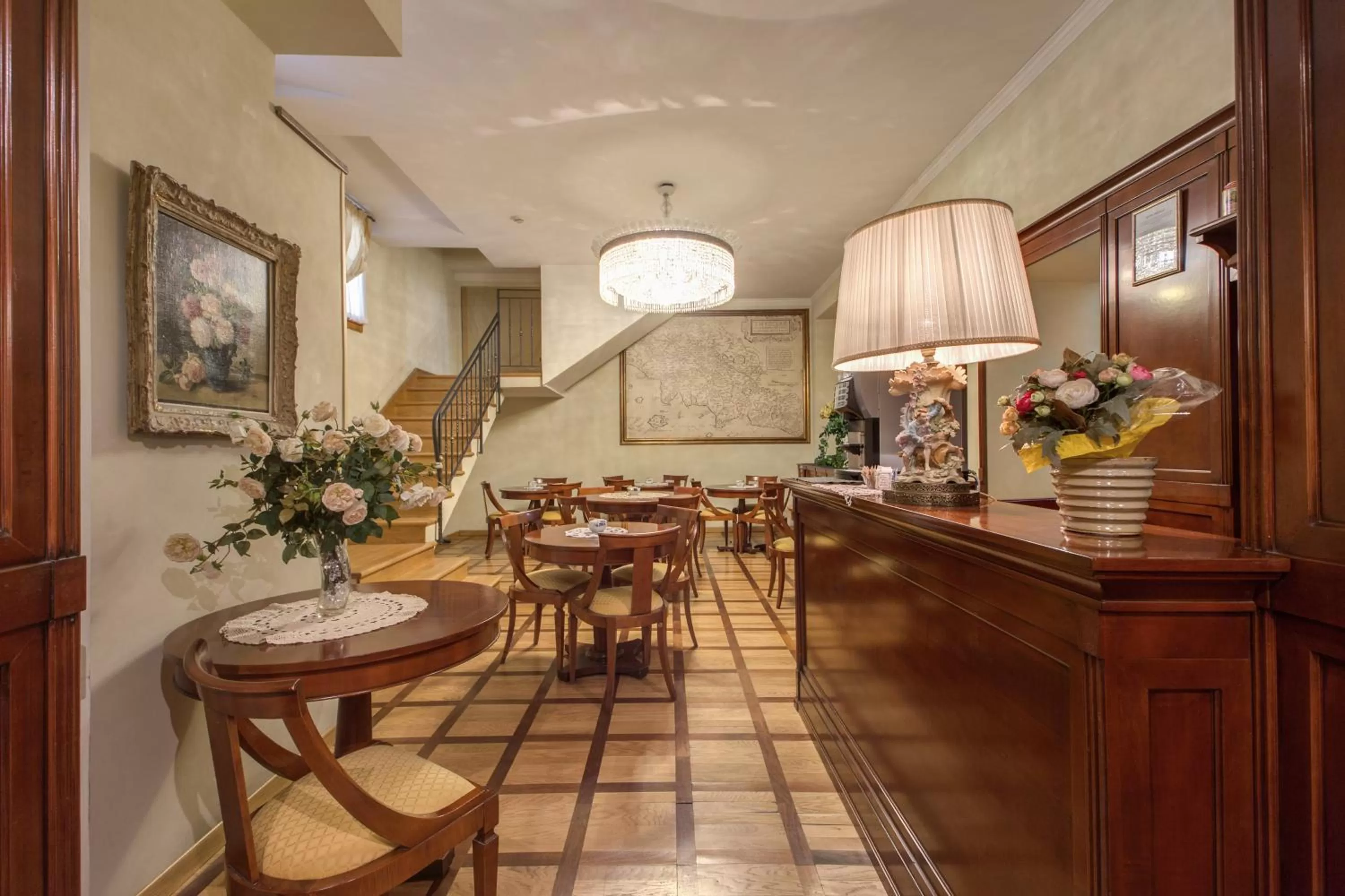 Restaurant/places to eat in Hotel Bigallo