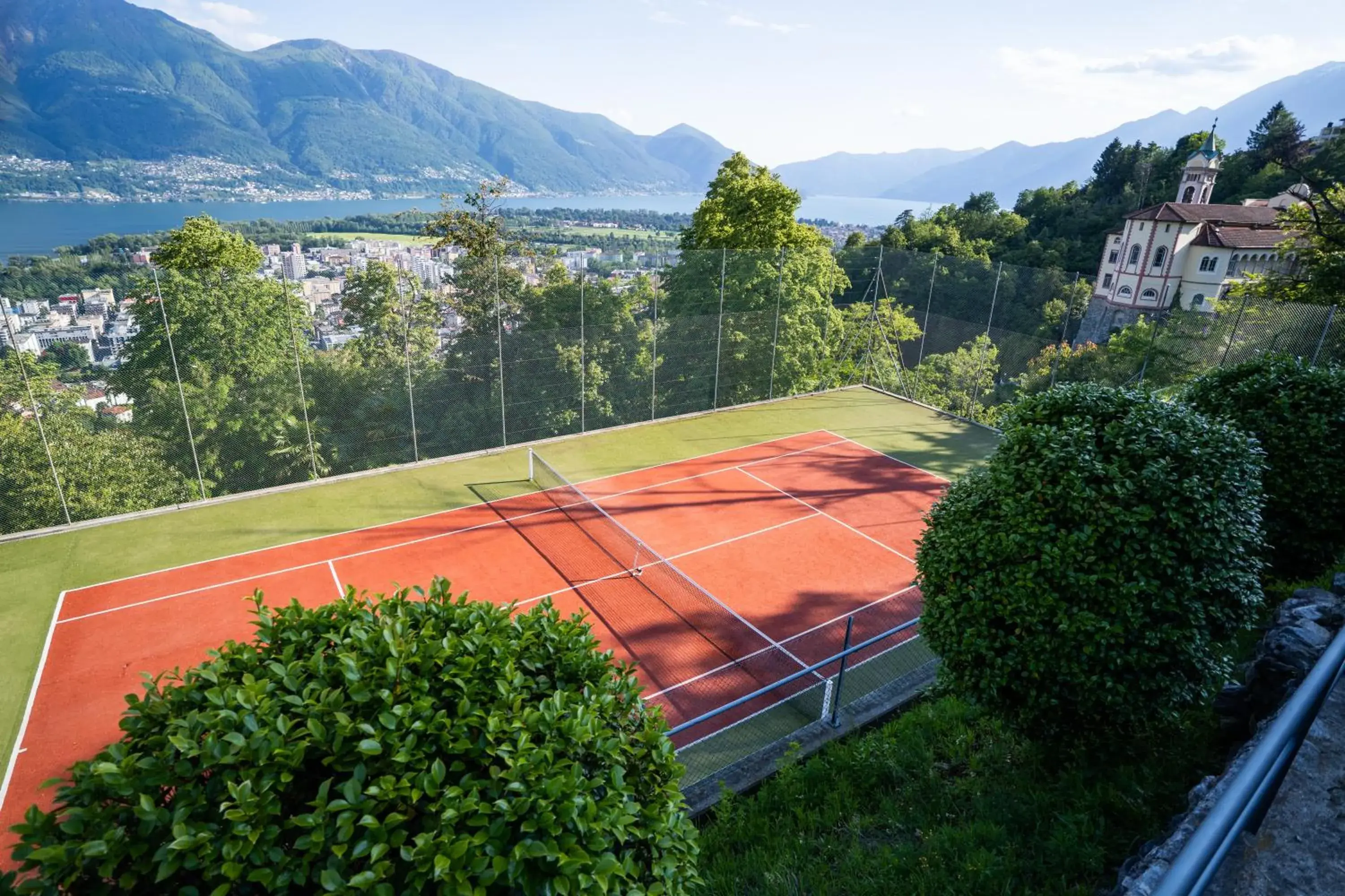 Tennis court, Tennis/Squash in Villa Orselina - Small Luxury Hotel