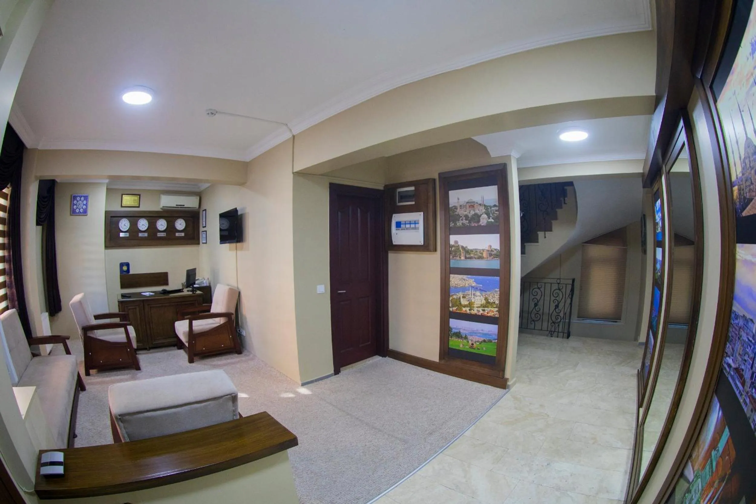 Lobby or reception in Ramparts Hotel