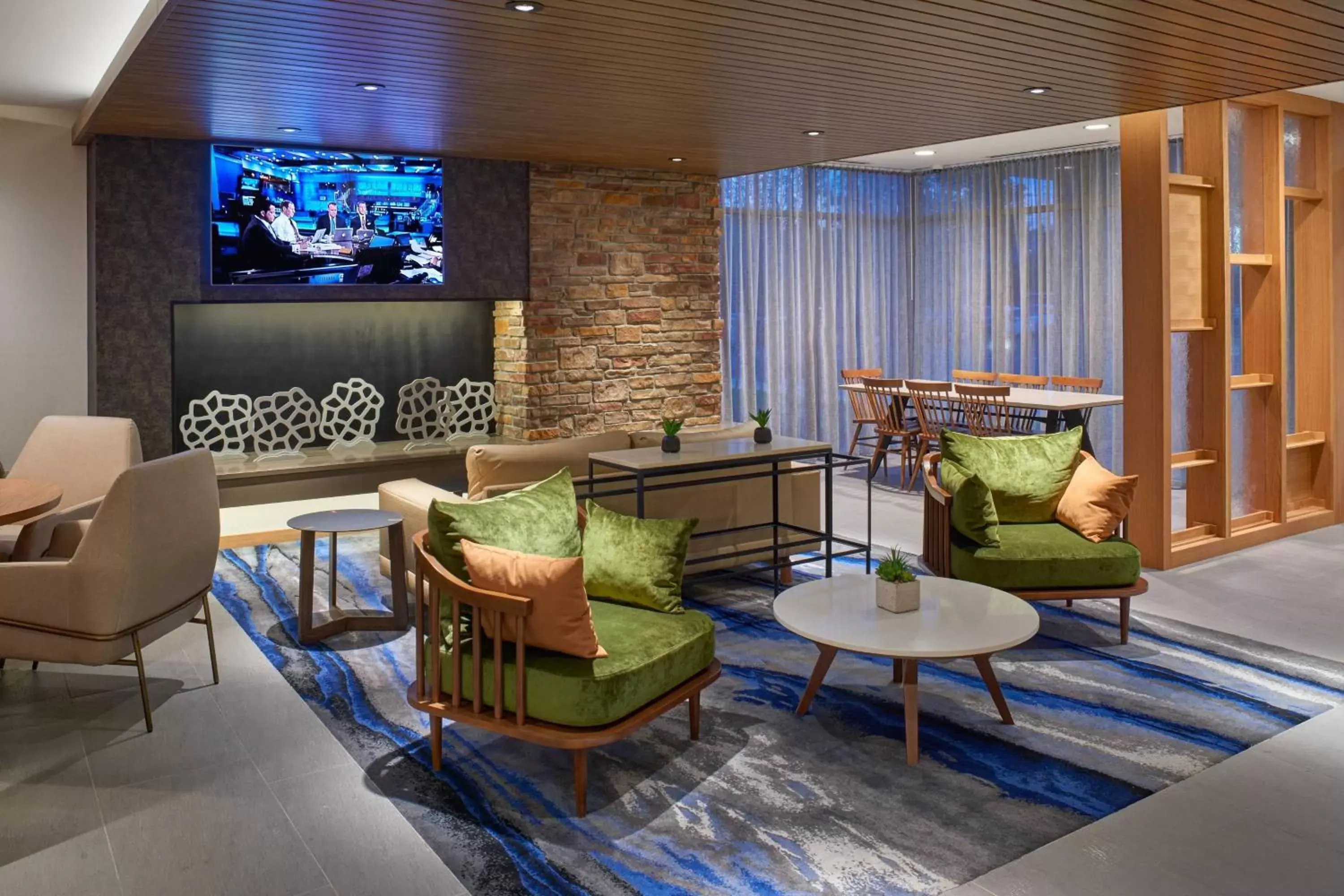 Lobby or reception, Seating Area in Fairfield Inn & Suites by Marriott Midland