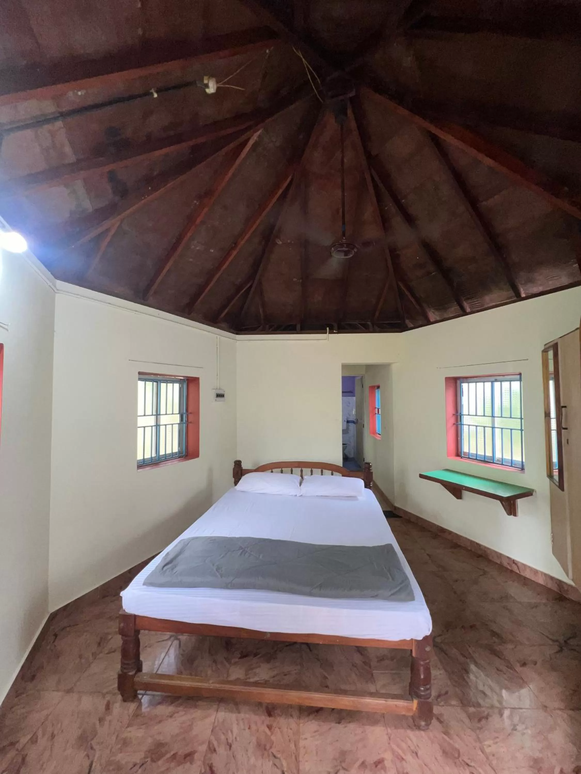 Bed in MID BEACH STAY Gokarna