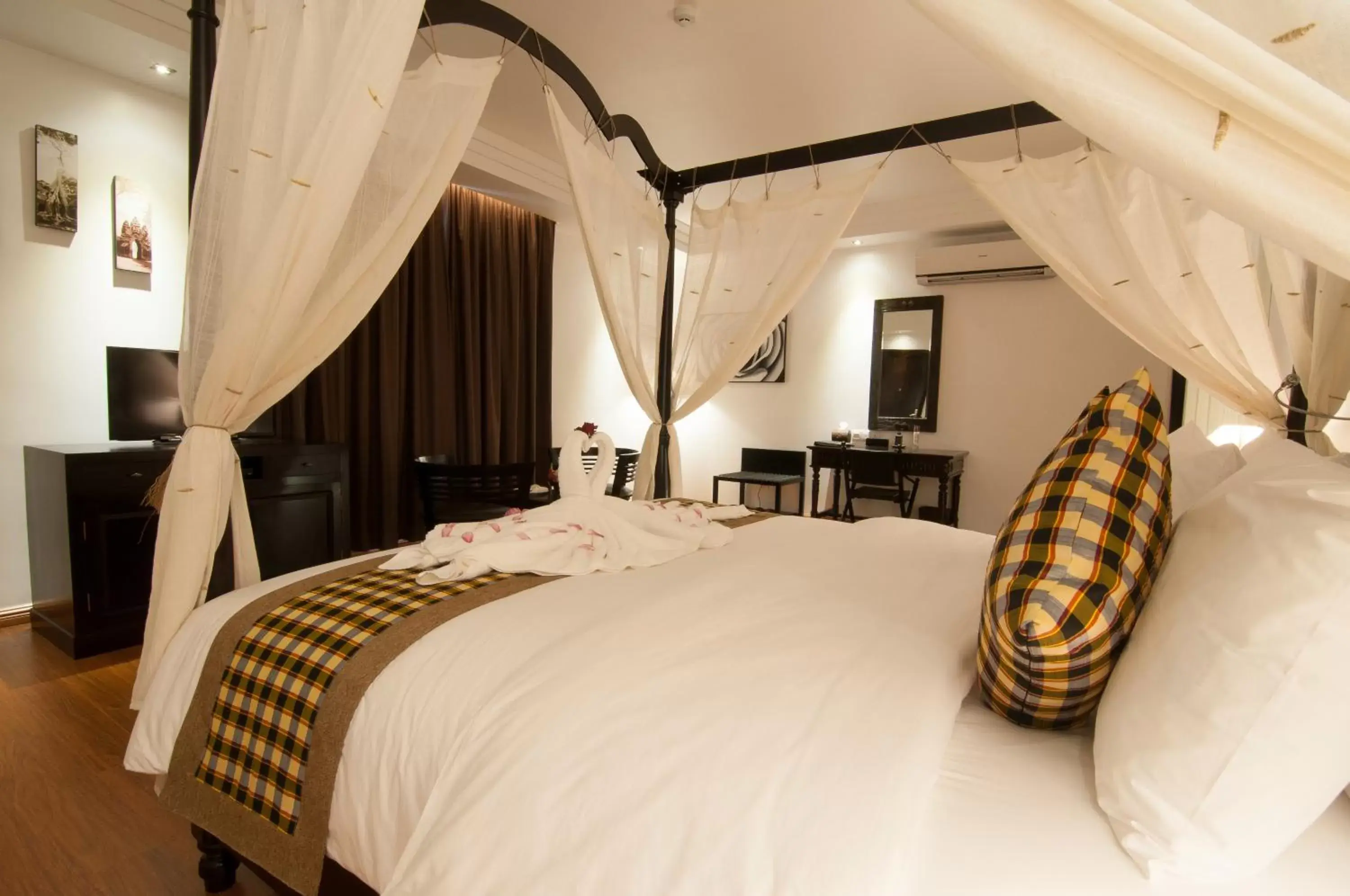 Bedroom, Bed in La Rose Suites