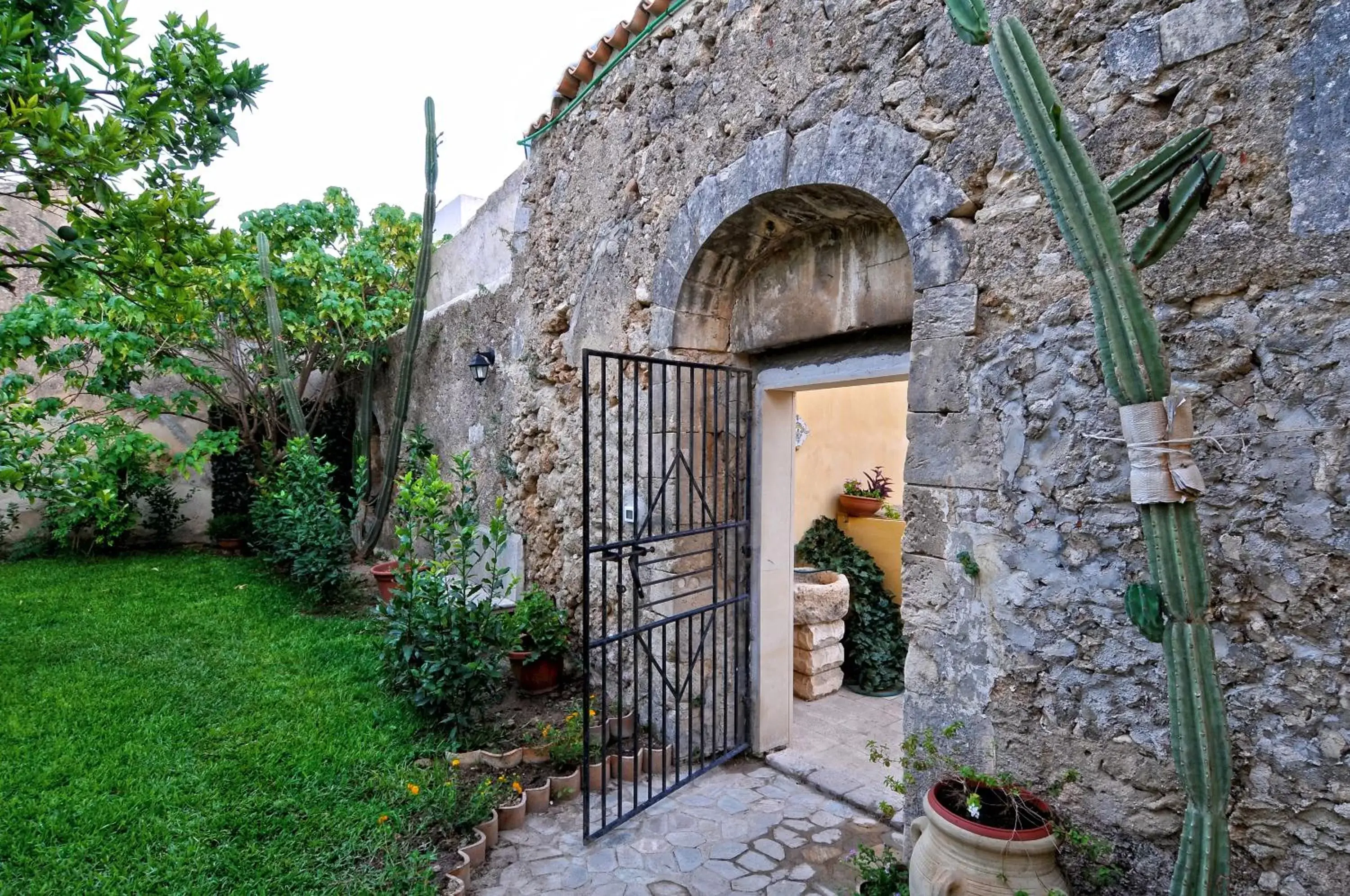 Facade/entrance, Property Building in Il Giardino Del Barocco