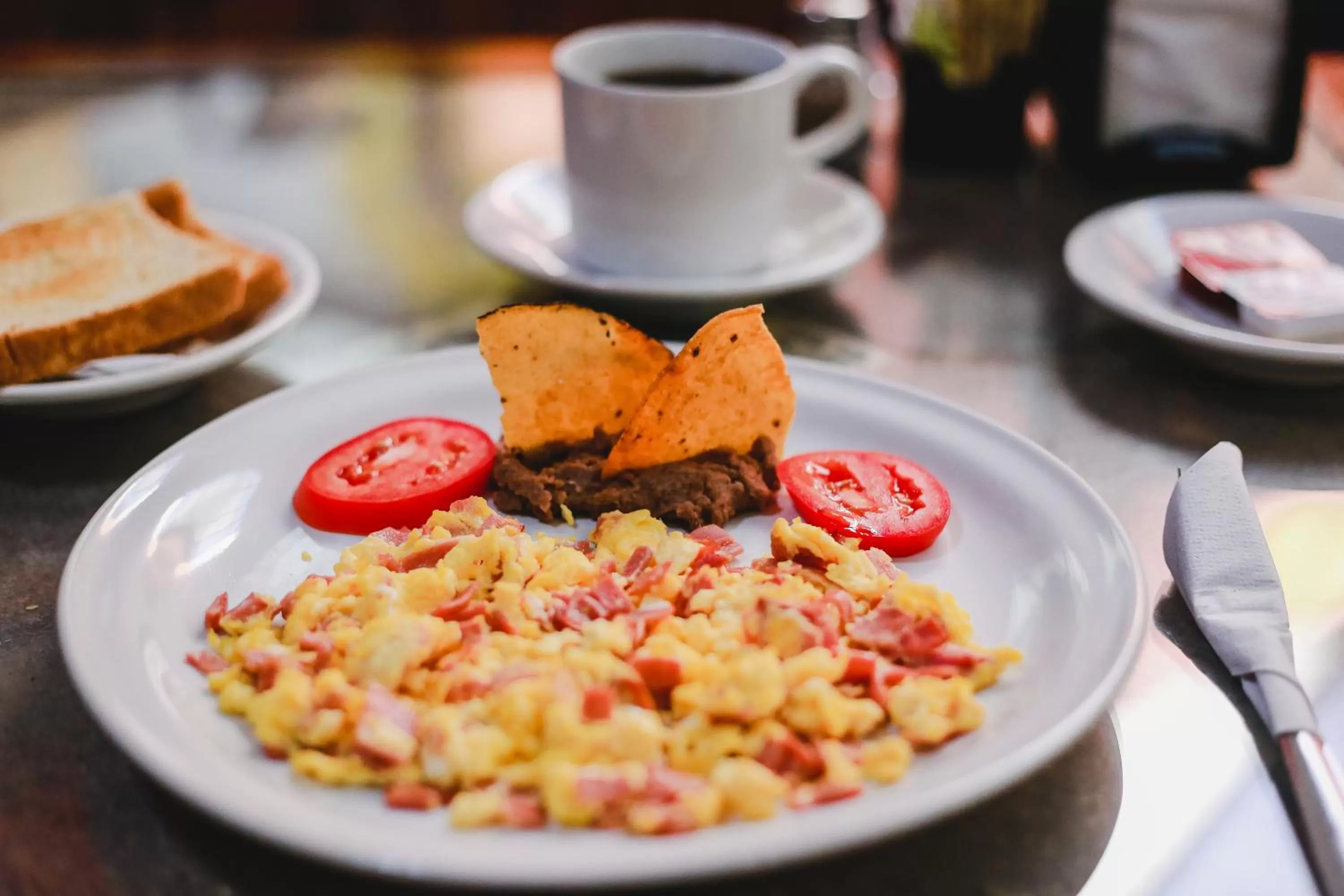 Food and drinks in Hotel El Monte
