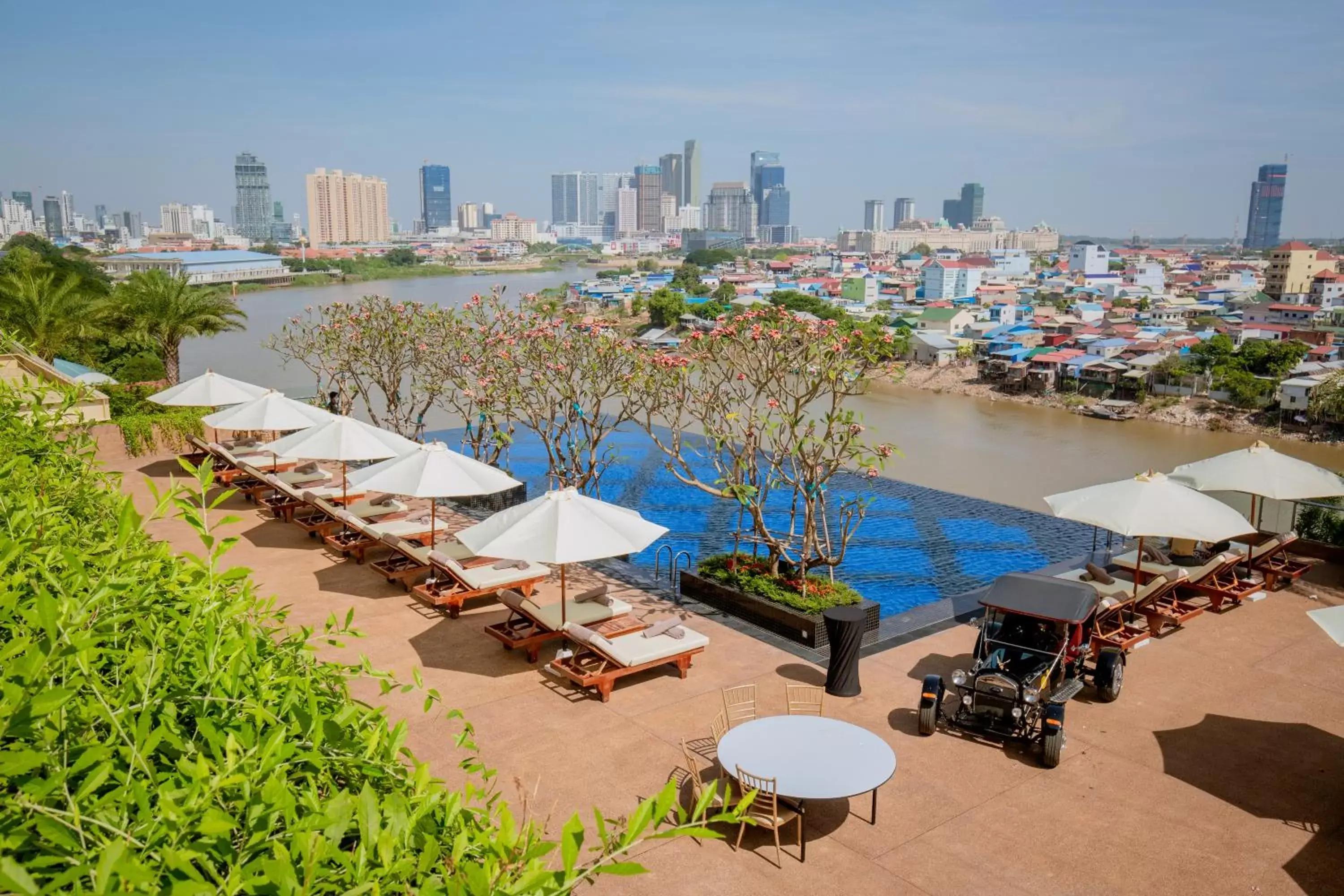 Swimming pool in SUN & MOON, Riverside Hotel Swimming pool in SUN & MOON, Riverside Hotel