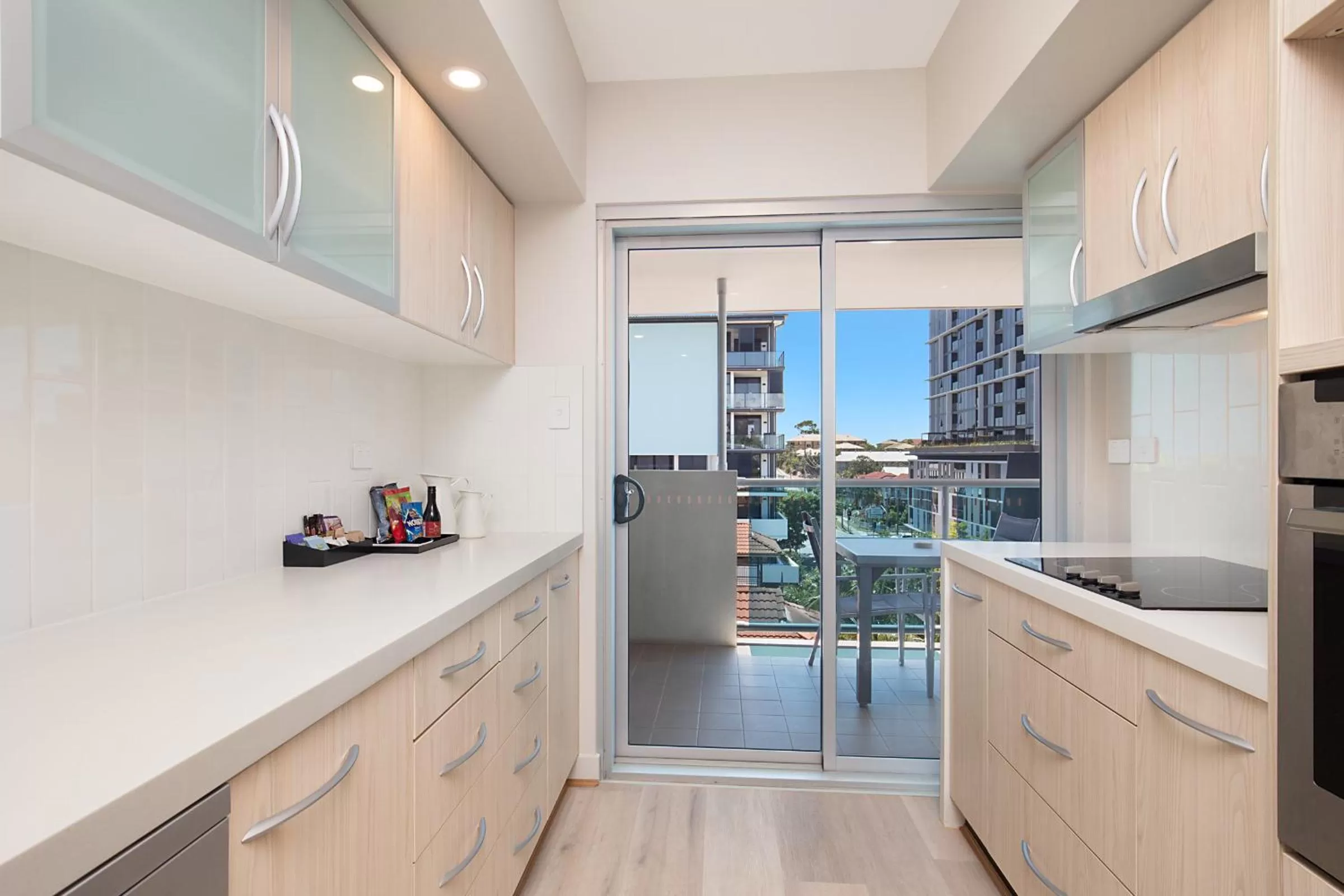 Kitchen or kitchenette in Jephson Hotel & Apartments