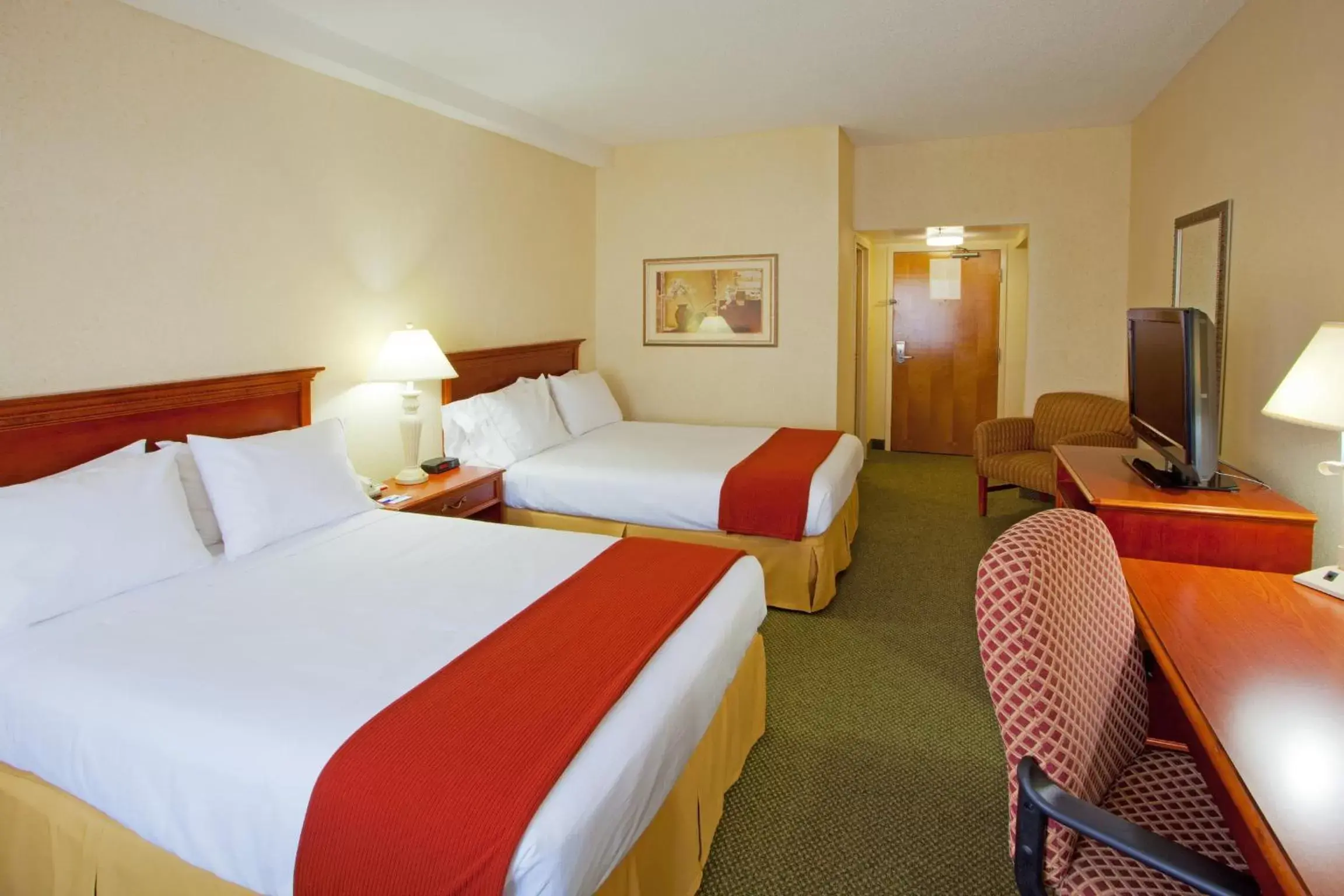 Bedroom, Bed in Holiday Inn Express Richmond-Mechanicsville, an IHG Hotel