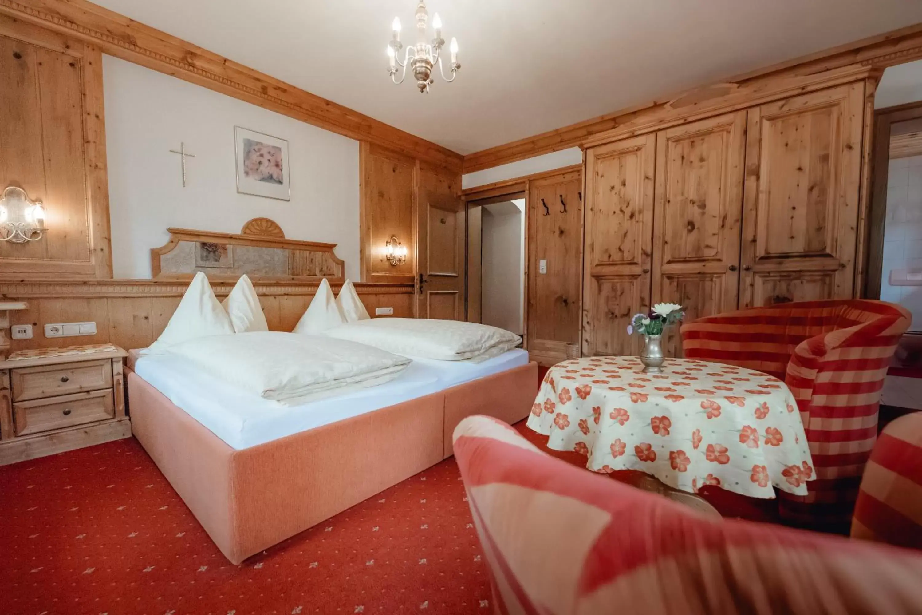 Double Room with Balcony in Dandler - Zimmer und Ferienwohnungen Double Room with Balcony in Dandler - Zimmer und Ferienwohnungen