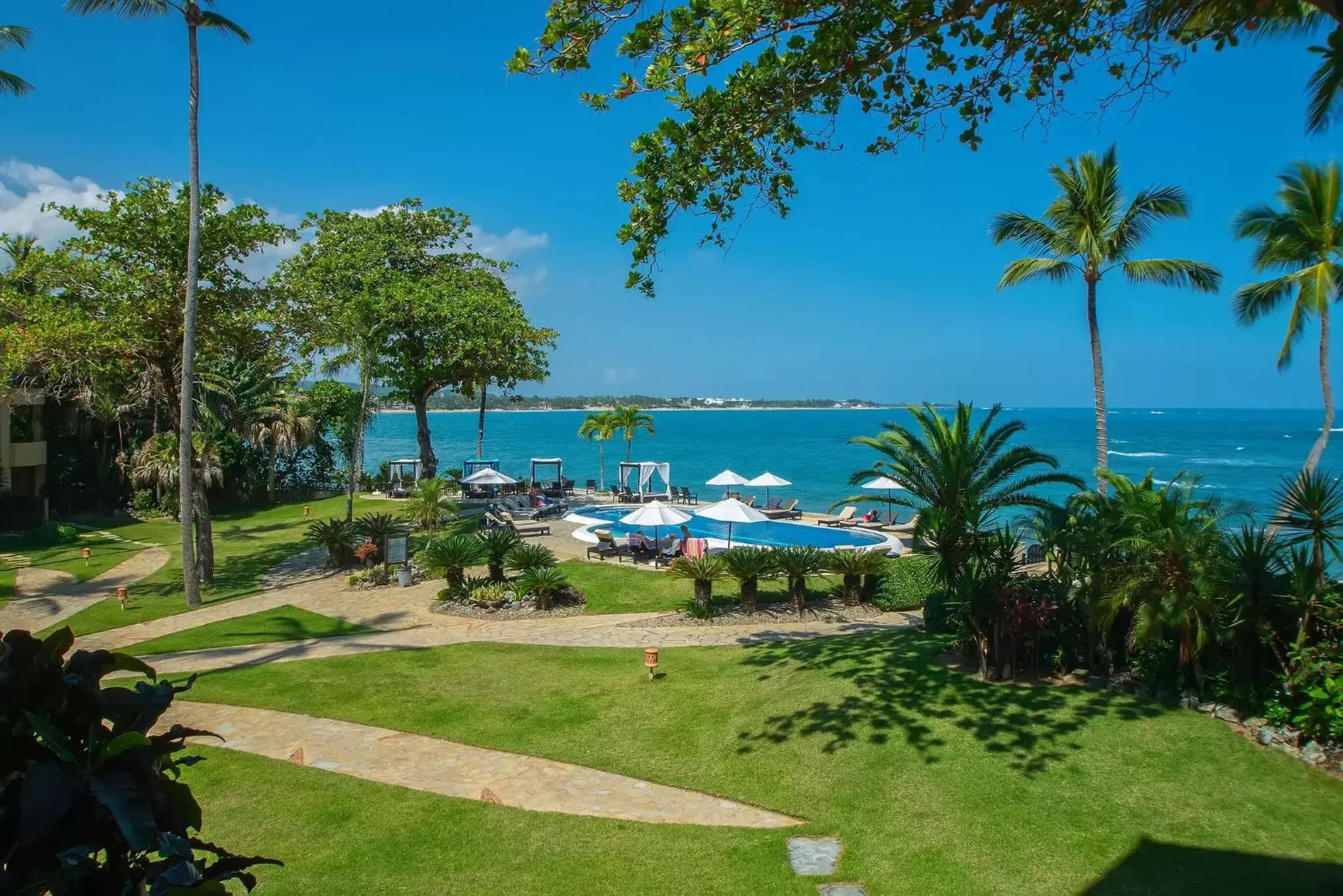 Garden, Pool View in Velero Beach Resort