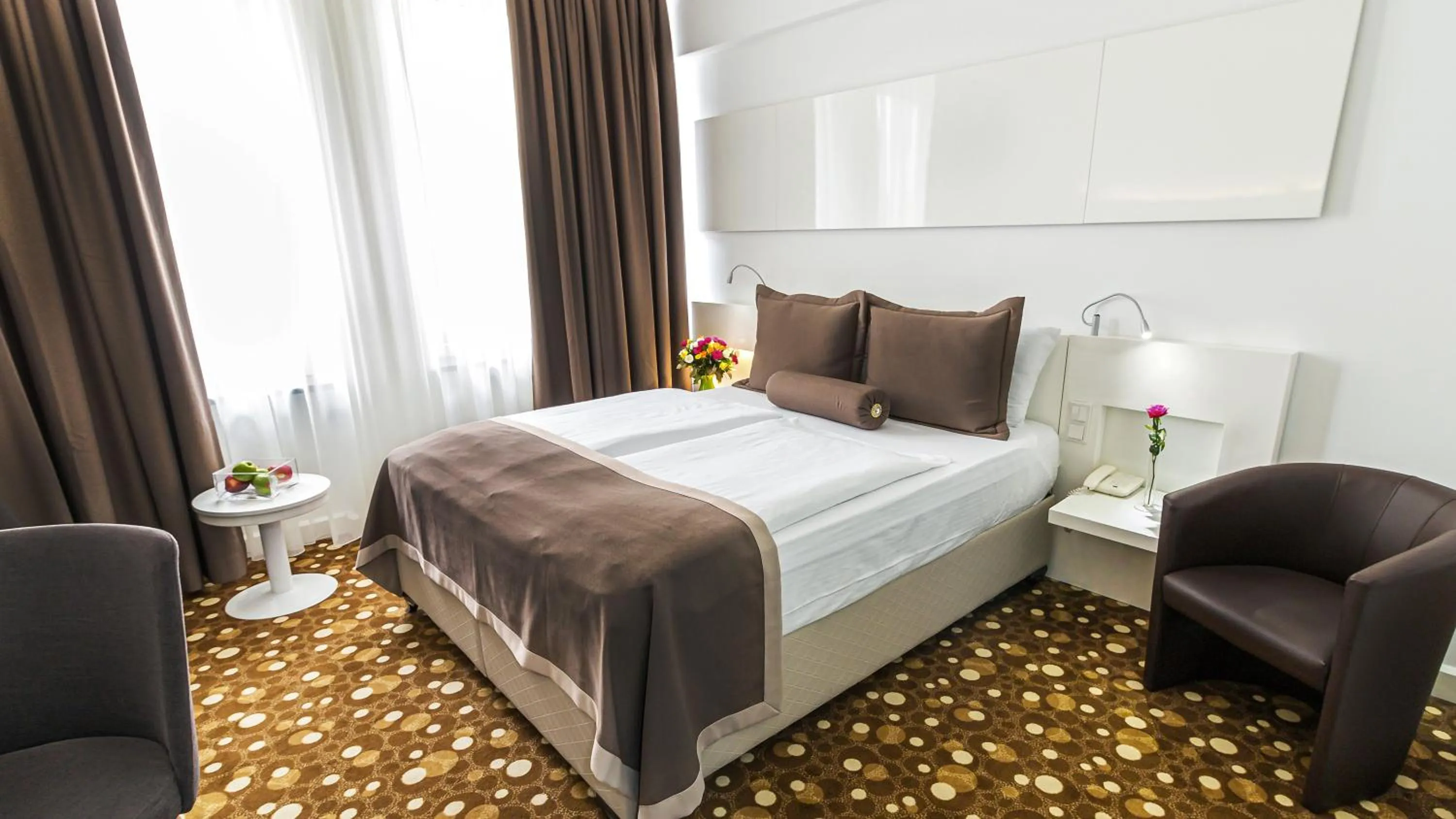 Photo of the whole room, Bed in Hotel Bayer's