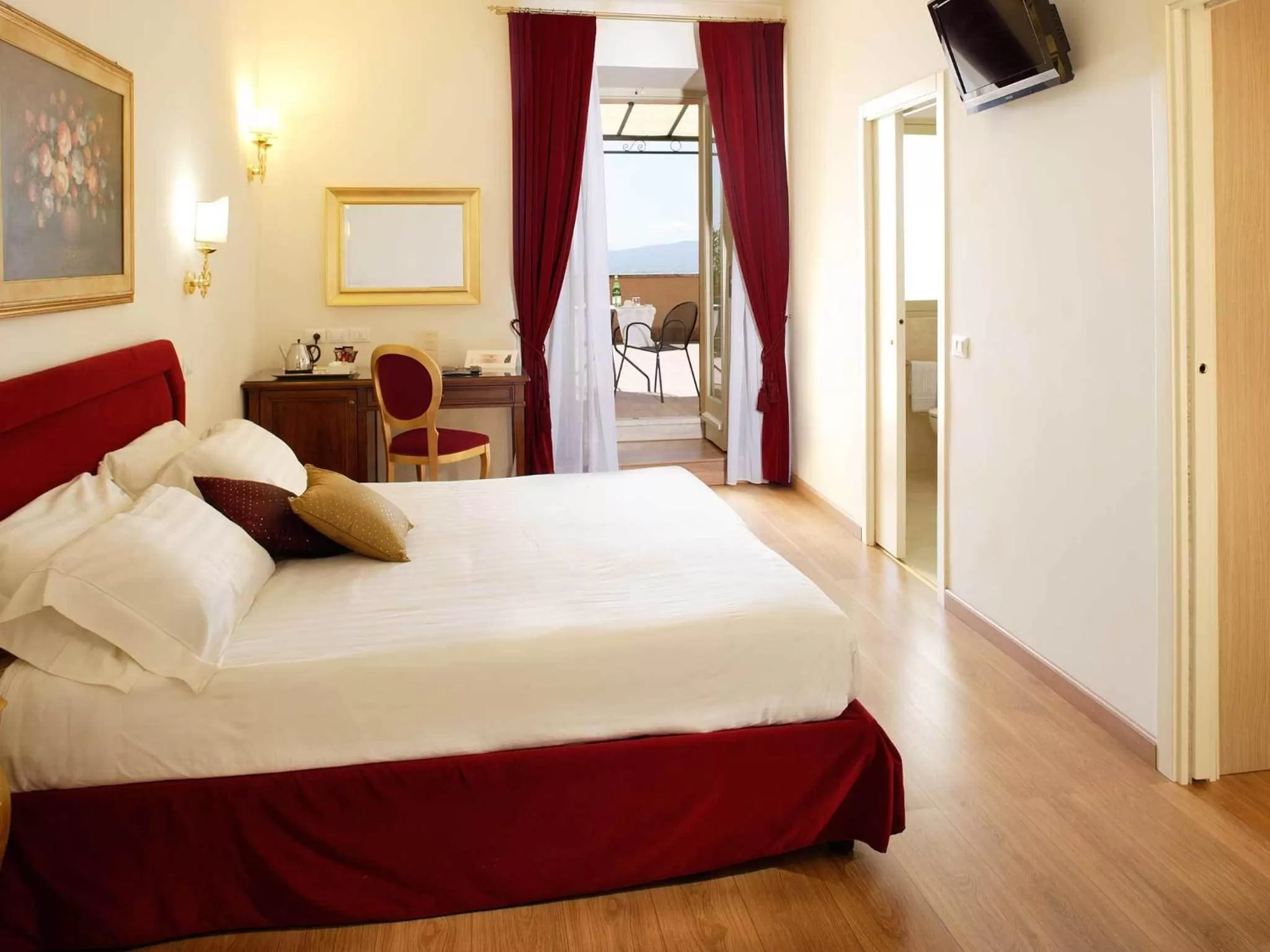 Spring, Bed in Giotto Hotel & Spa