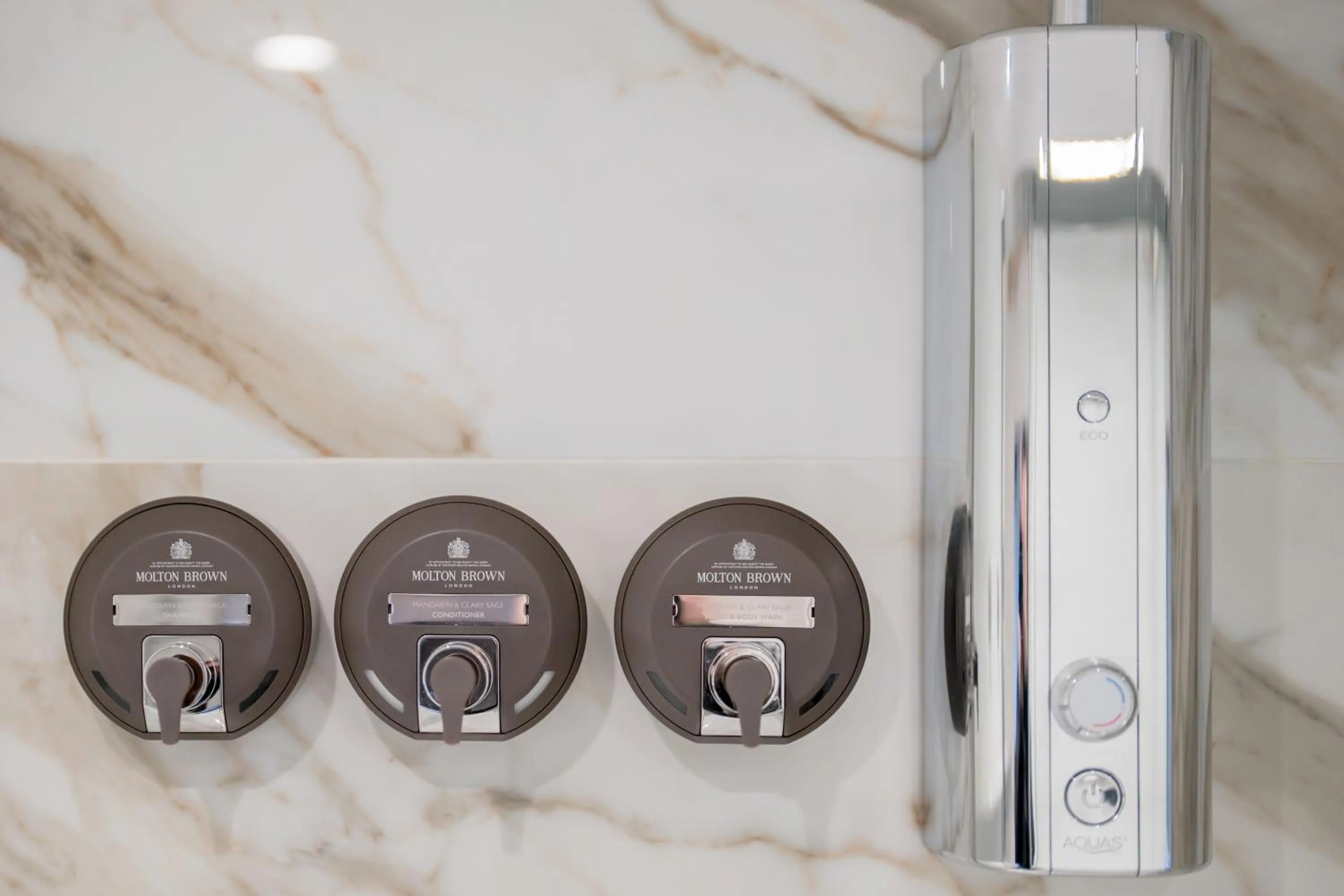 Bathroom in Tottington Manor Hotel