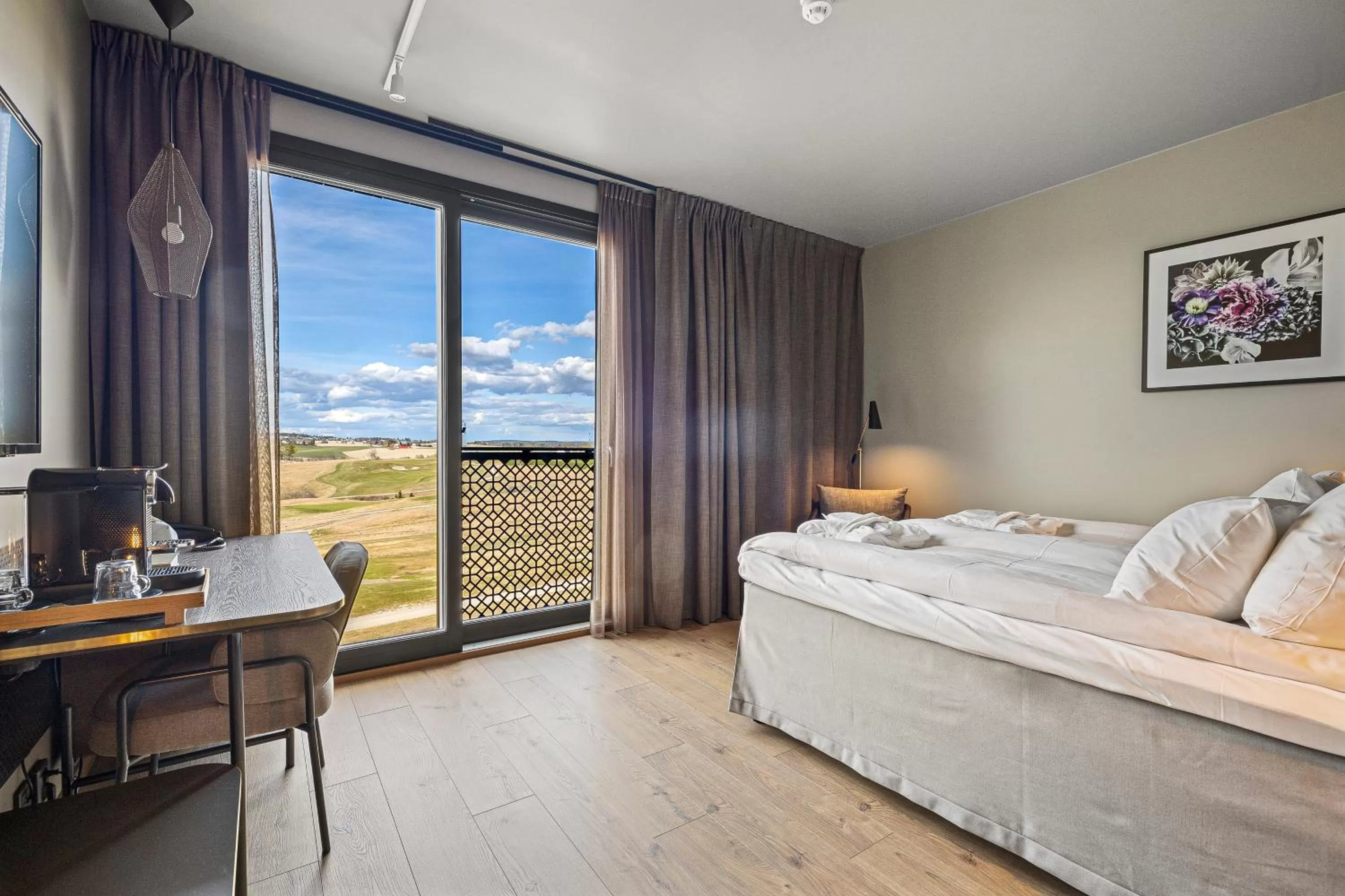 Bed in Lily Country Club