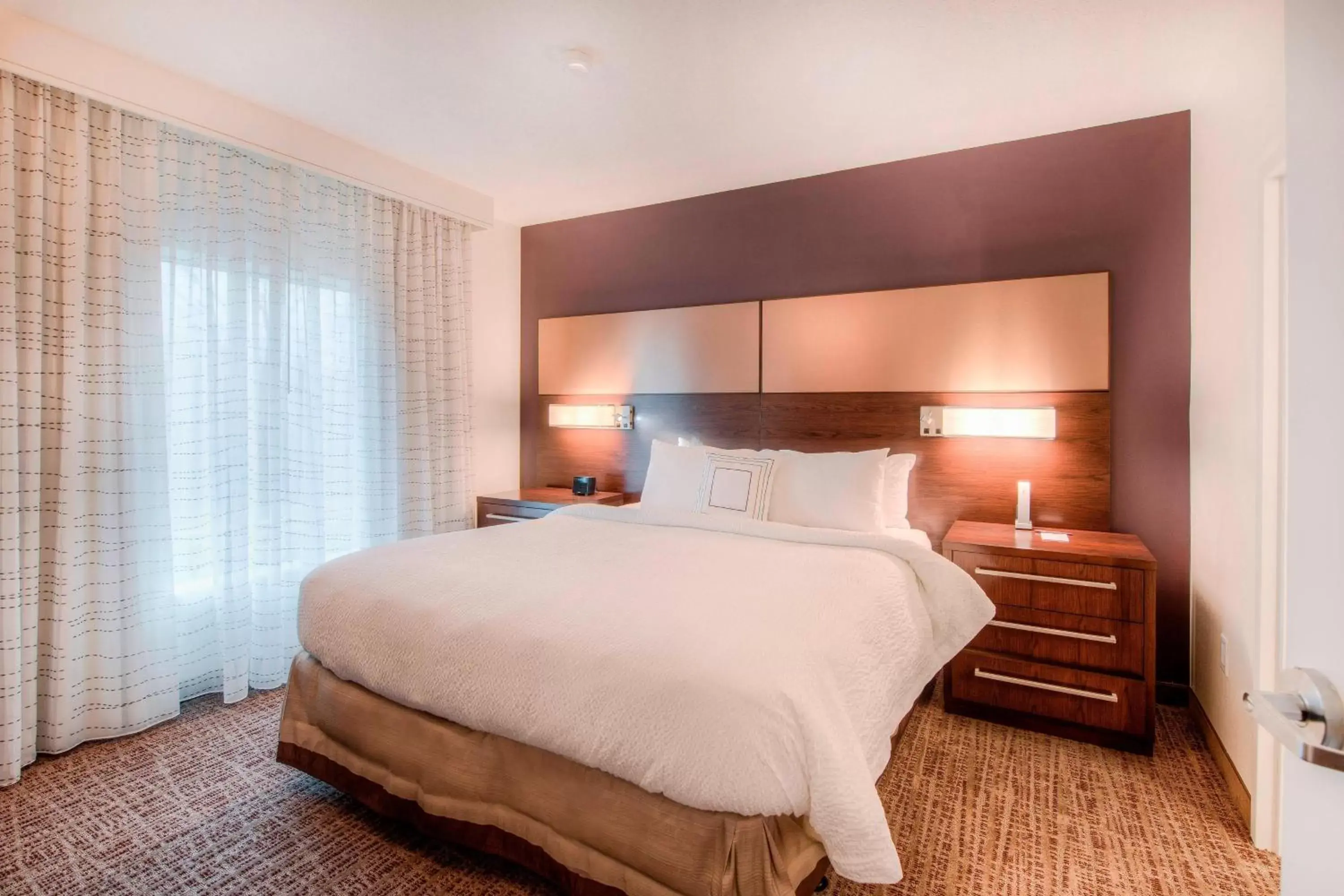 Bedroom, Bed in Residence Inn by Marriott Charlotte Airport