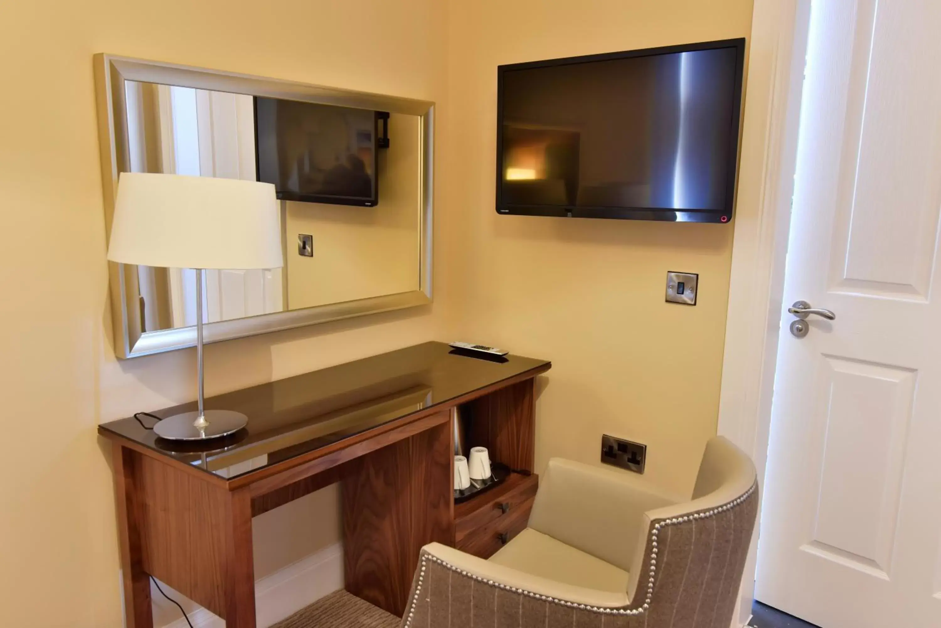 Twin Room in The Townhouse Aberfeldy - Rooms & Breakfast Twin Room in The Townhouse Aberfeldy - Rooms & Breakfast