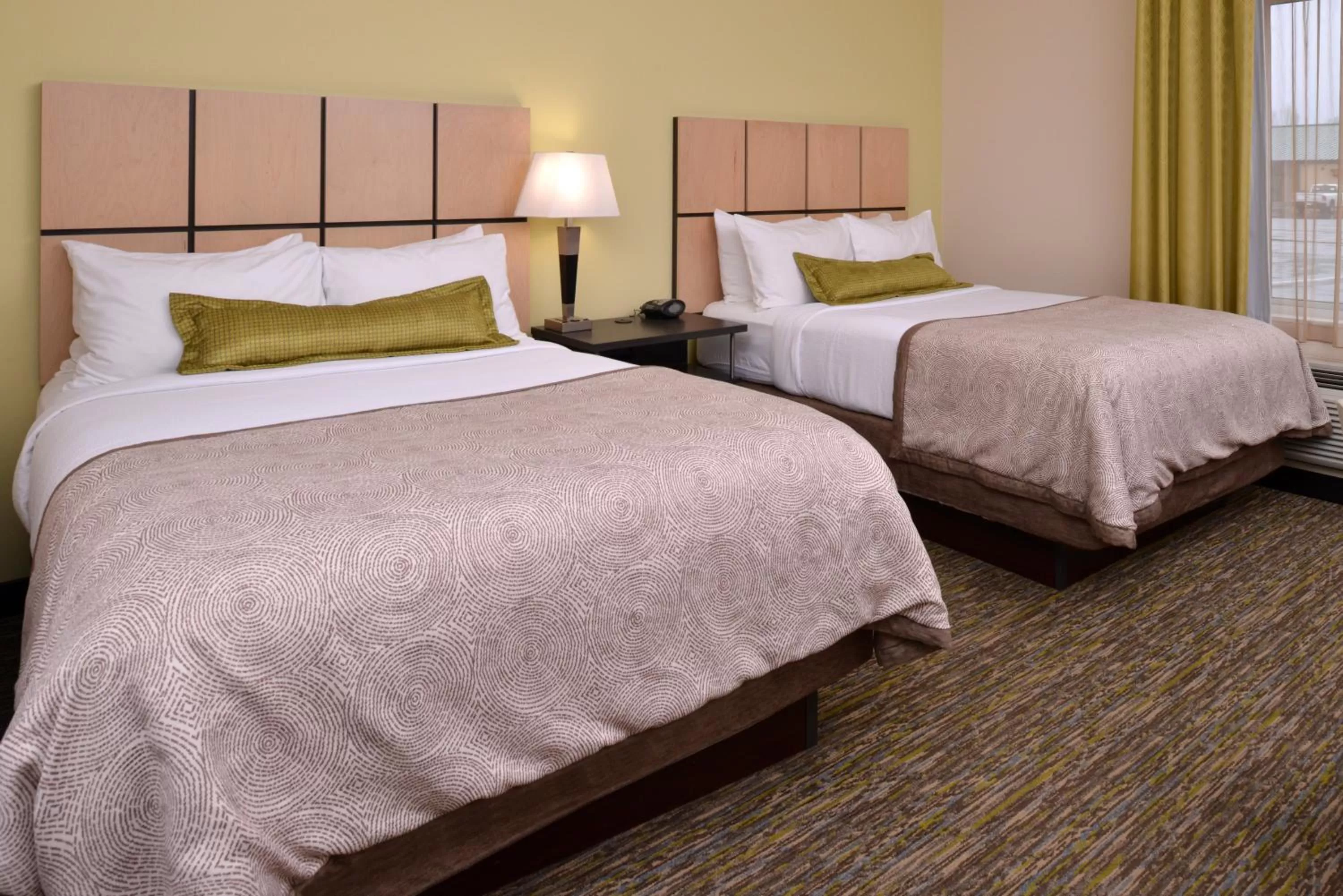 Photo of the whole room, Bed in Candlewood Suites Morgantown-Univ West Virginia by IHG