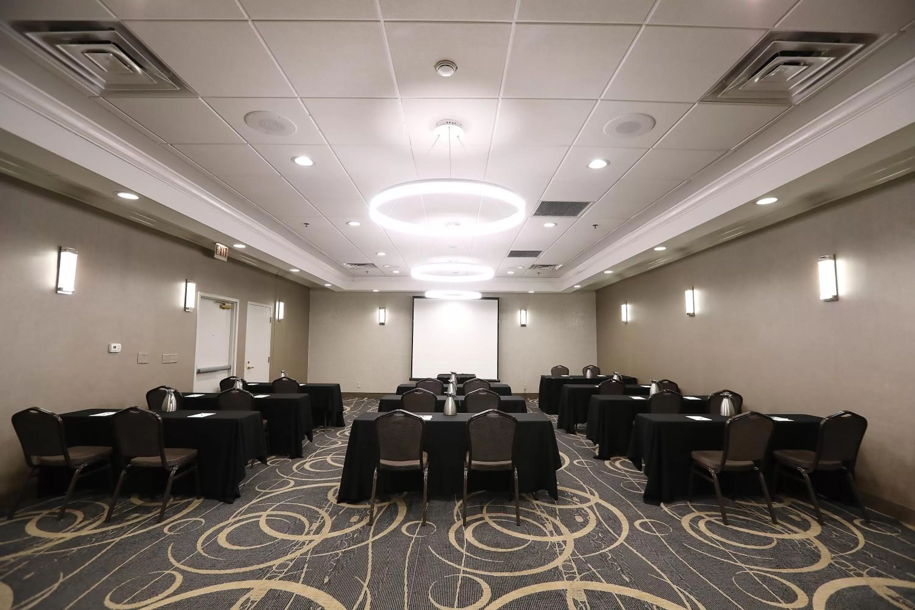 Meeting/conference room in Holiday Inn O'Hare Area by IHG